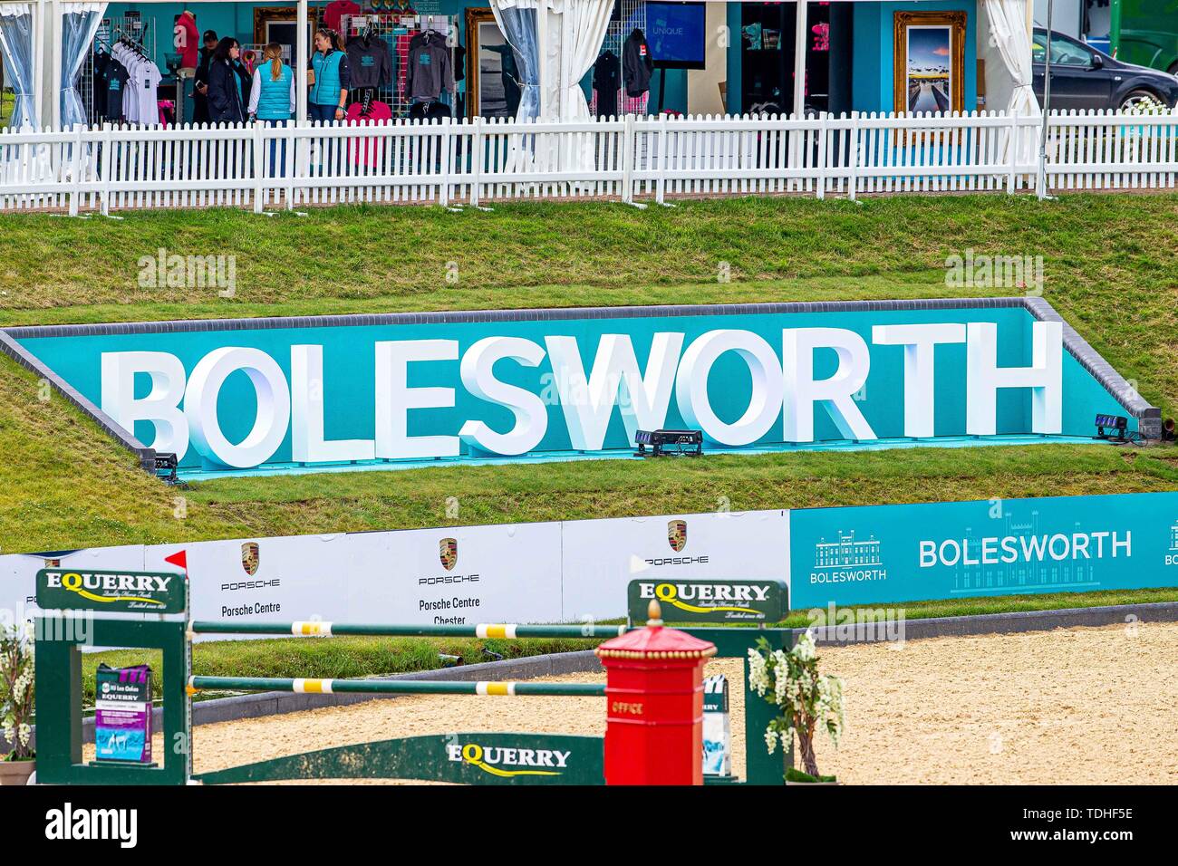 Tattenhall, Cheshire, Regno Unito. Il 16 giugno 2019. Bolesworth segno. International Arena. Scudiero Bolesworth International Horse Show. Tattenhall. Cheshire. Regno Unito. GBR. 16/06/2019. Credito: Sport In immagini/Alamy Live News Foto Stock