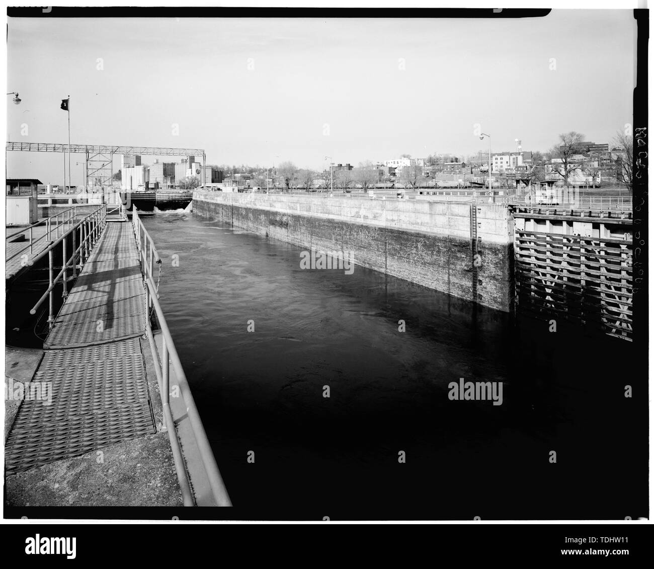 Vista complessiva del blocco principale, guardando a Nord - parte superiore del fiume Mississippi 9 piedi Progetto di canale, bloccare e Dam 26, Alton, Madison County, IL; U.S. Esercito di ingegneri Foto Stock