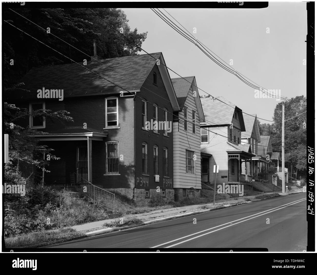 Vista generale del lato sud di DODGE STREET- 700 BLOCCO. Vista di sud-ovest. - Operai le case, Locust, Sud Locust e Dodge strade e Southern Avenue, Dubuque, Dubuque County, IA Foto Stock