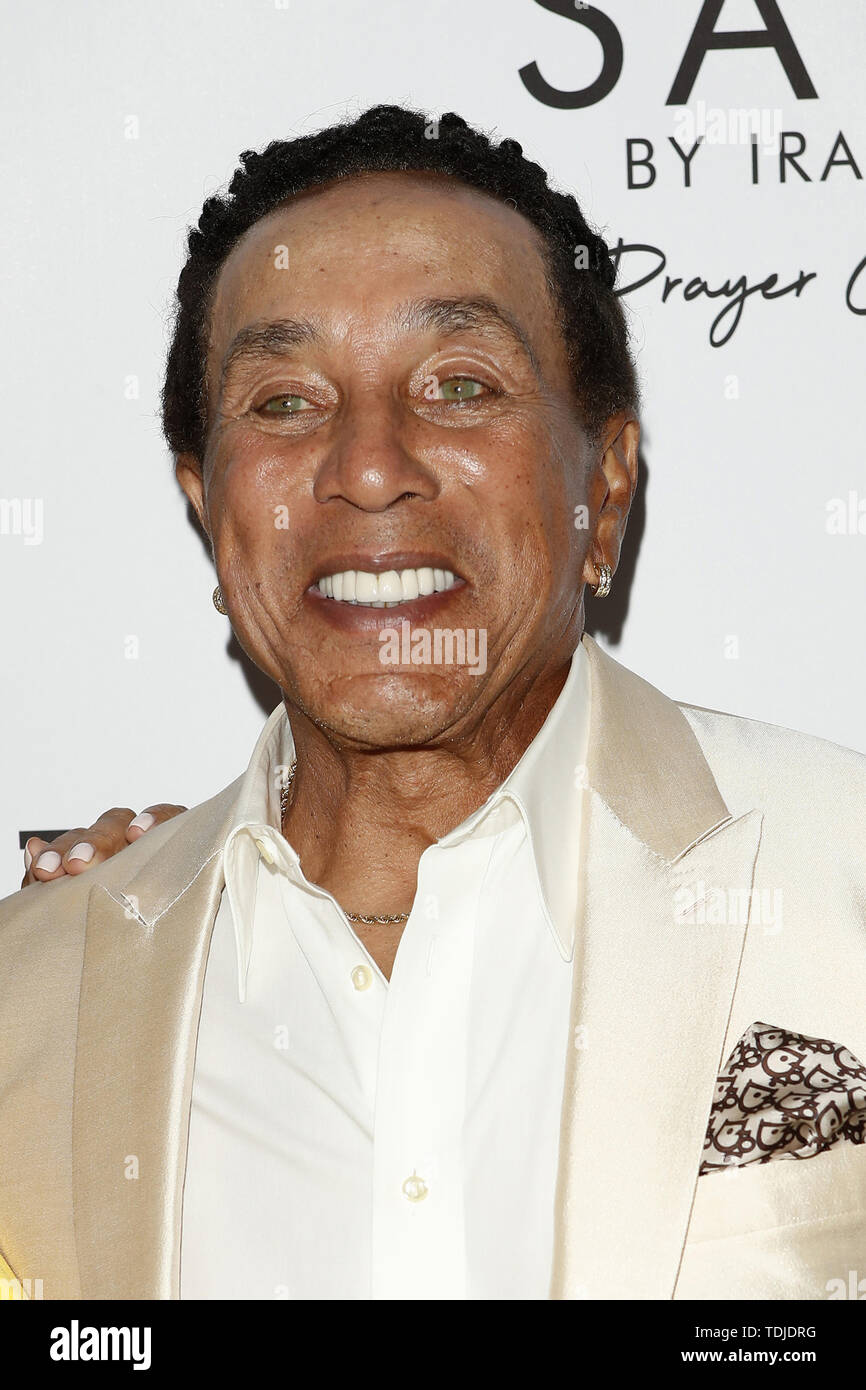 Giugno 12, 2019 - Beverly Hills, CA, Stati Uniti d'America - LOS ANGELES - 4 giu: Smokey Robinson presso la santa preghiera moderni candele per una causa lancio al sig. Chow il 4 giugno 2019 a Beverly Hills, CA (credito Immagine: © Kay Blake/ZUMA filo) Foto Stock