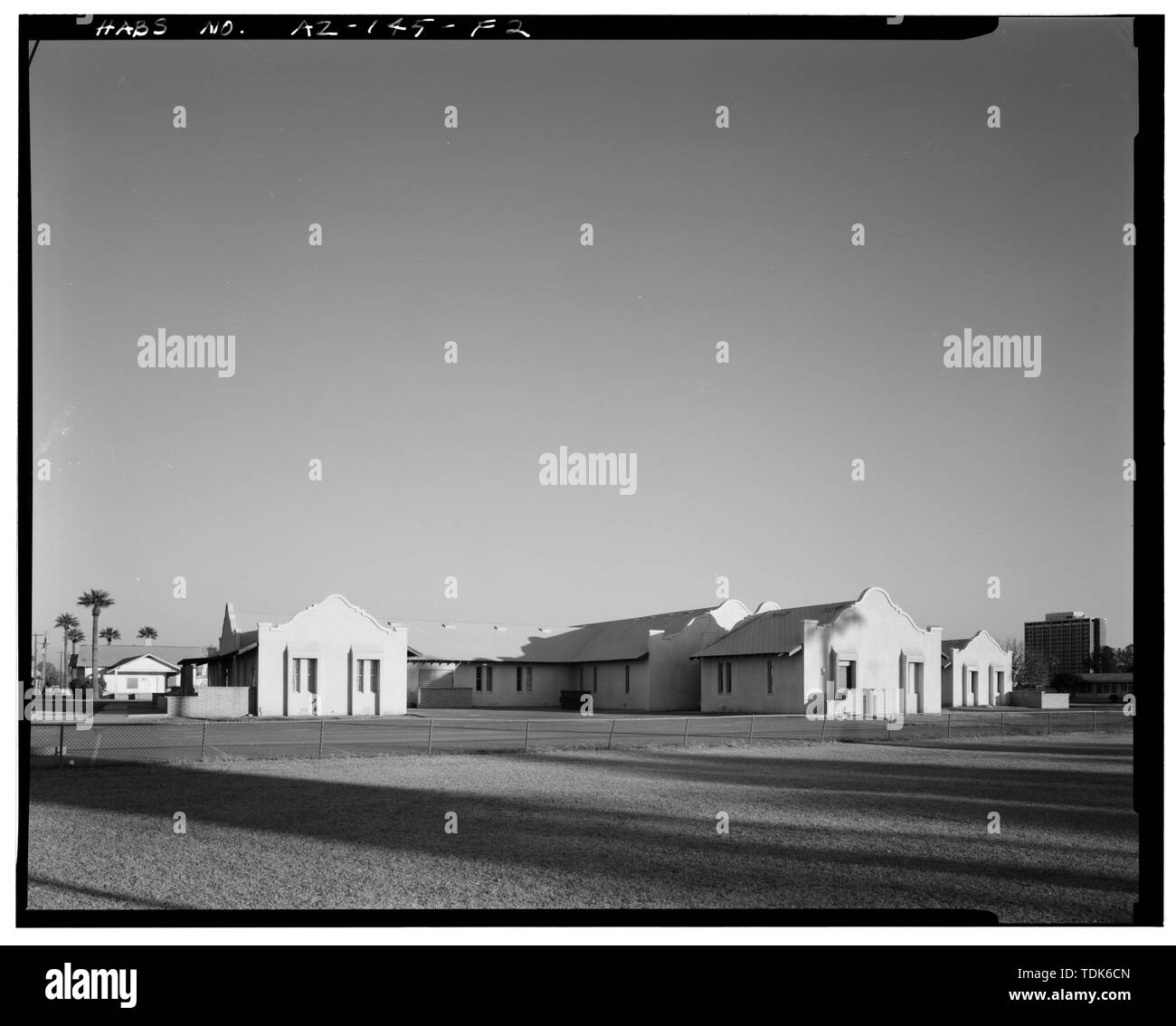 Vista complessiva da nord-ovest - Phoenix Indian School, ospedale, Angolo Nordest della Central Avenue e Indian School Road, Phoenix, Maricopa County, AZ Foto Stock