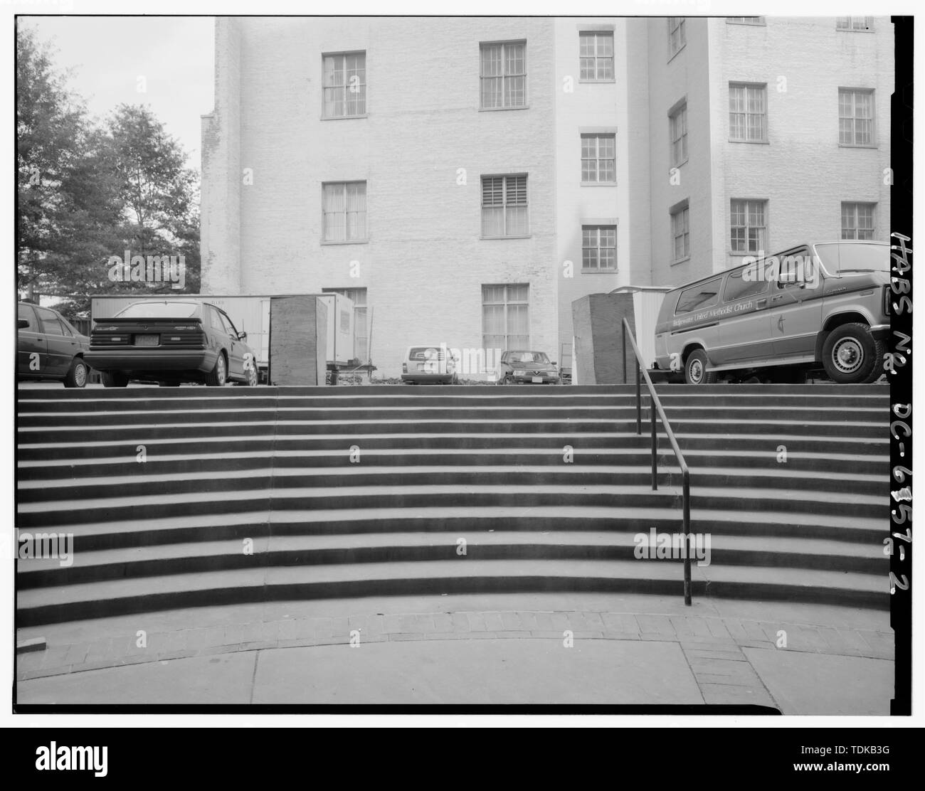 Originale in bianco e nero, stampa Vista della facciata incompiuta in undicesima strada e passi dal vecchio ufficio postale - Internal Revenue Service Headquarters Building, 1111 Constitution Avenue a nord-ovest di Washington, Distretto di Columbia, DC Foto Stock Originale in bianco e nero, stampa Vista della facciata incompiuta in undicesima strada e passi dal vecchio ufficio postale - Internal Revenue Service Headquarters Building, 1111 Constitution Avenue a nord-ovest di Washington, Distretto di Columbia, DC Foto Stock
