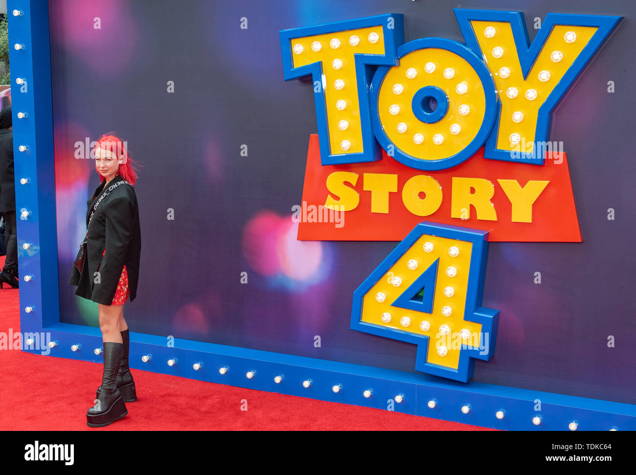 Londra, Regno Unito. Il 16 giugno 2019. Jess Woodley assiste la premiere europeo di "Toy Story 4" tenutasi presso l' Odeon Luxe, Leicester Square nel centro di Londra. Credito: Peter Manning/Alamy Live News Foto Stock