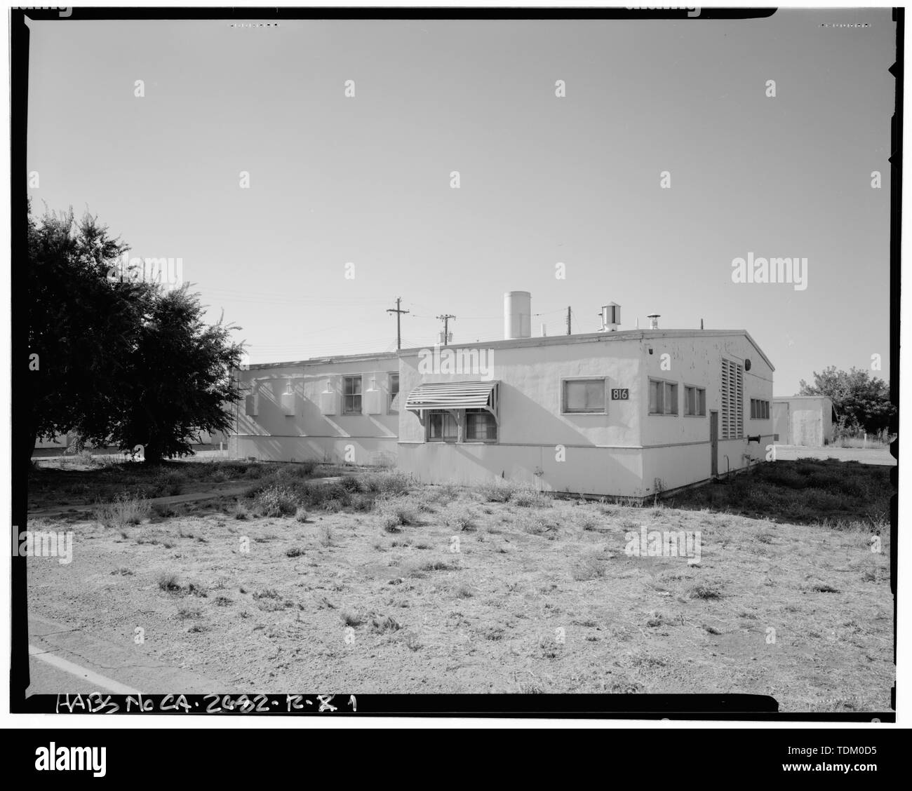 Vista obliqua; telecamera rivolta verso nord-ovest. - Alimentazione navali allegato Stockton, Paint Shop, angolo nordoccidentale di Davis Avenue e Ellsberg Drive, Stockton, San Joaquin County, CA Foto Stock