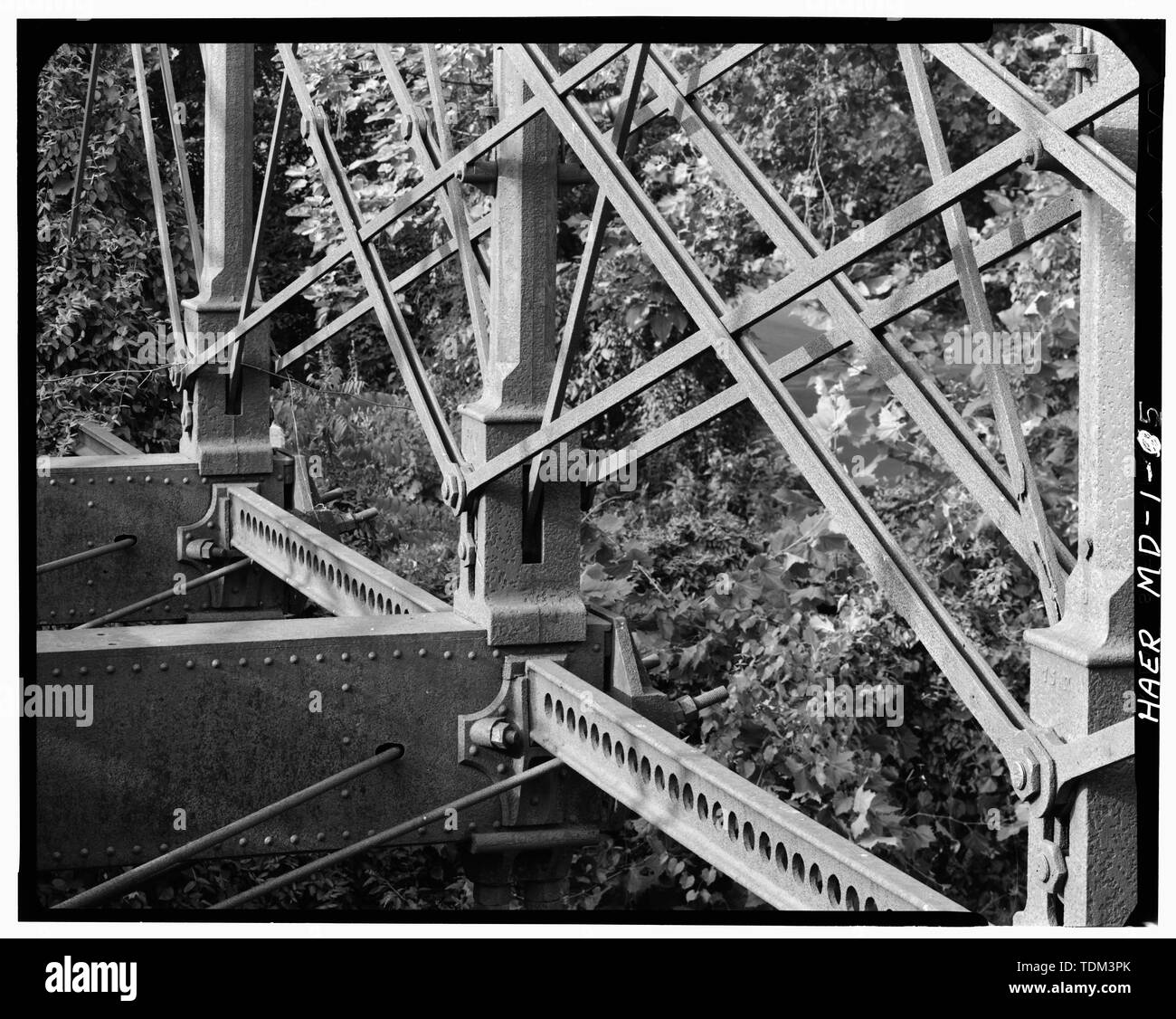 Punto di pannello in fondo corda, che mostra il collegamento con diagonale di organi di tensione - Baltimore e Ohio Railroad, Bollman ponte di travatura reticolare, Spanning poco Patuxent River, Savage, Howard County, MD; Bollman Wendel Alan, Designer; Christianson, Justine, trasmettitore Foto Stock