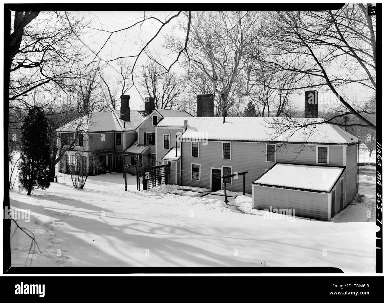 Vista prospettica di oriente (posteriore) e del lato nord - Eliseo Jones House, 26 Monumento Street, Concord, Middlesex County, MA Foto Stock