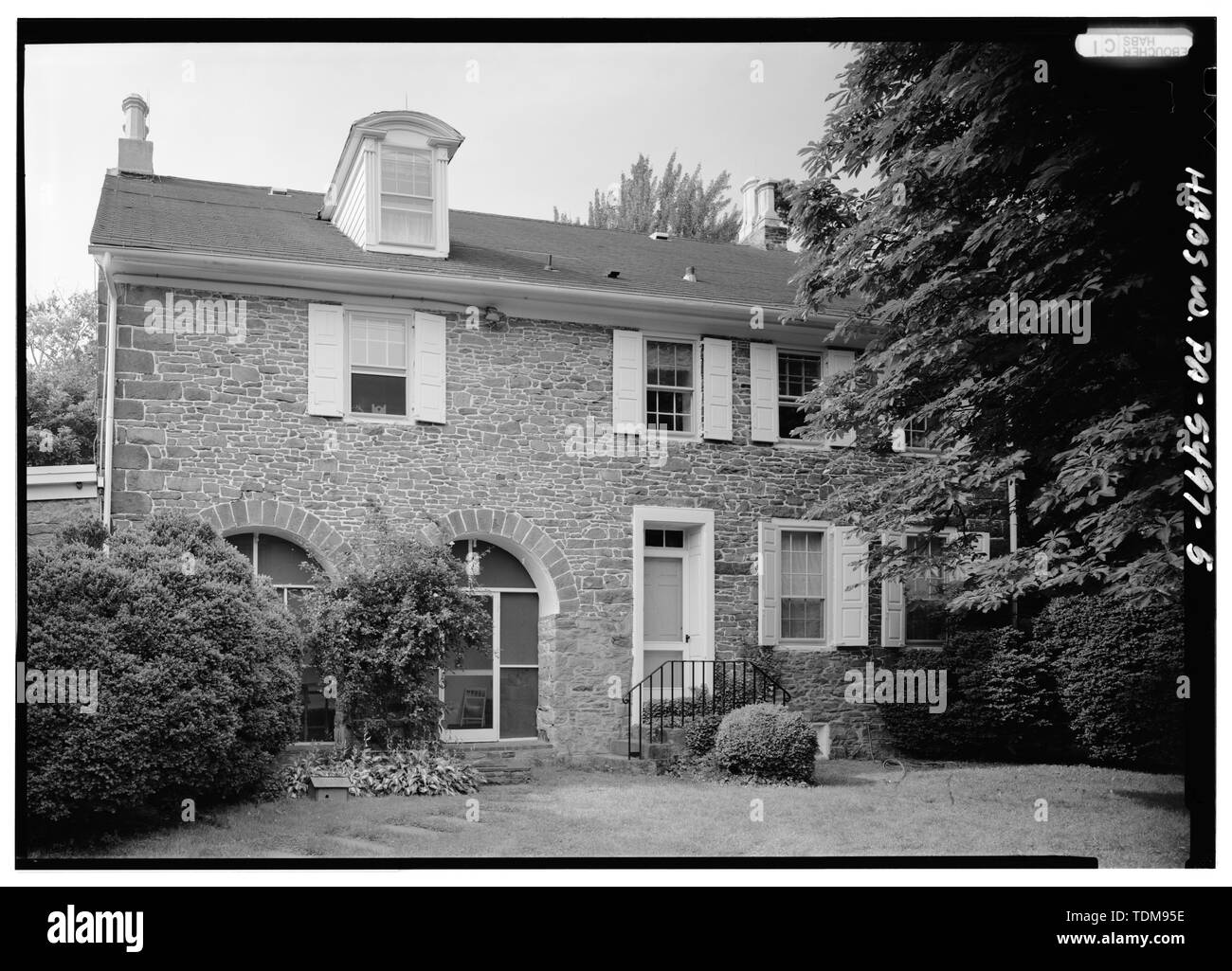 Vista prospettica del sud-est (posteriore) - Giovanni casa della cucitrice, 1505 Dolington Road (Lower Makefield Township), Yardley, CONTEA DI BUCKS, PA; Klugh, T, trasmettitore; Boucher, Jack e del fotografo; Lavoie, Catherine C, storico Foto Stock