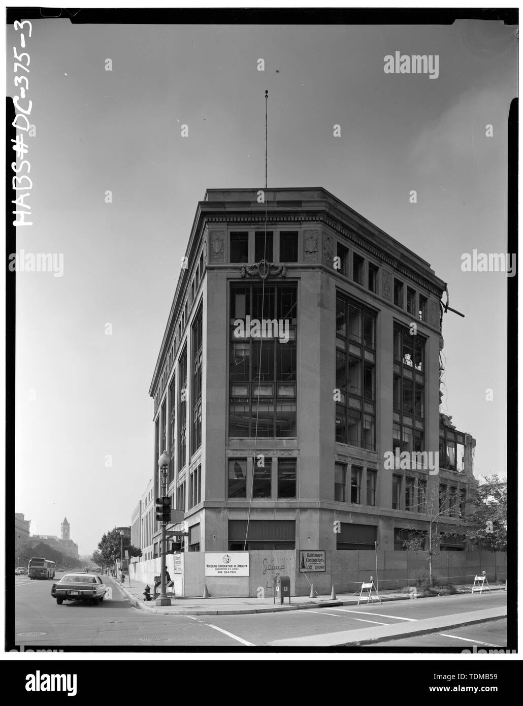 PENNSYLVANIA Avenue. E JOHN MARSHAL LUOGO ELEVAZIONE AD ANGOLO - Ford Motor Company Edificio, 451-455 Pennsylvania Avenue a nord-ovest di Washington, Distretto di Columbia, DC Foto Stock