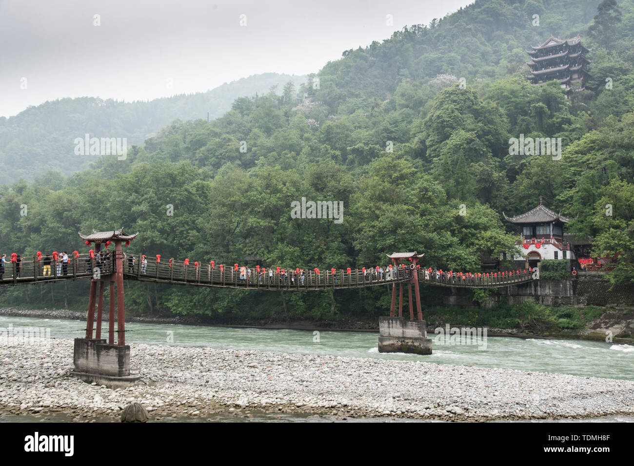 Dujiangyan è un antico sistema di irrigazione nella città di Dujiangyan, Sichuan, in Cina. Originariamente costruito intorno al 256 a.c. dallo stato di Qin come irrigati Foto Stock