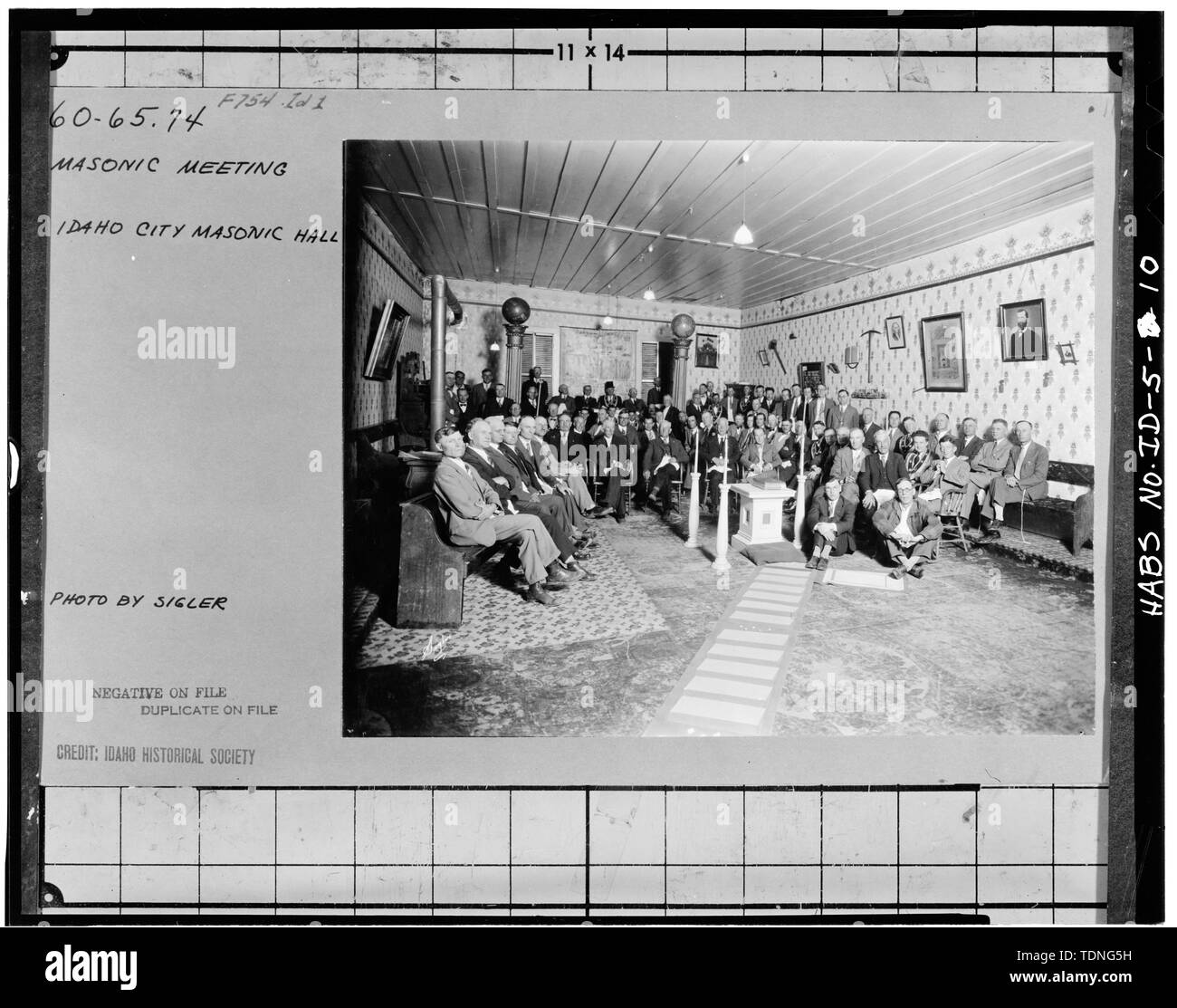 Fotocopia della vecchia foto mostra i muratori nel secondo piano Camera Lodge, nei primi anni del XX secolo. Foto originale a Idaho Historical Society, Boise, Idaho - Tempio massonico, Idaho Lodge numero 1, Wall Street, Idaho città, contea di Boise, ID Foto Stock