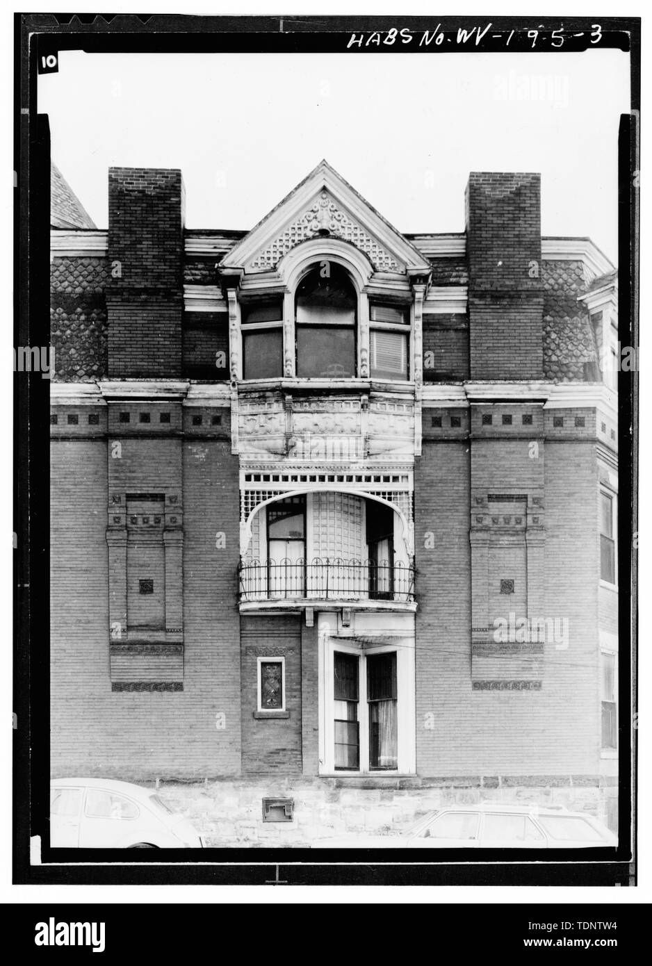 Fotocopia della fotografia 1977 (negativo originale persa) lato nord - Edgar Wells House, 2301-2303 Chapline Street, Wheeling, Ohio County, WV; Morris, Scott, trasmettitore; DeBoer, Ruth, trasmettitore Foto Stock