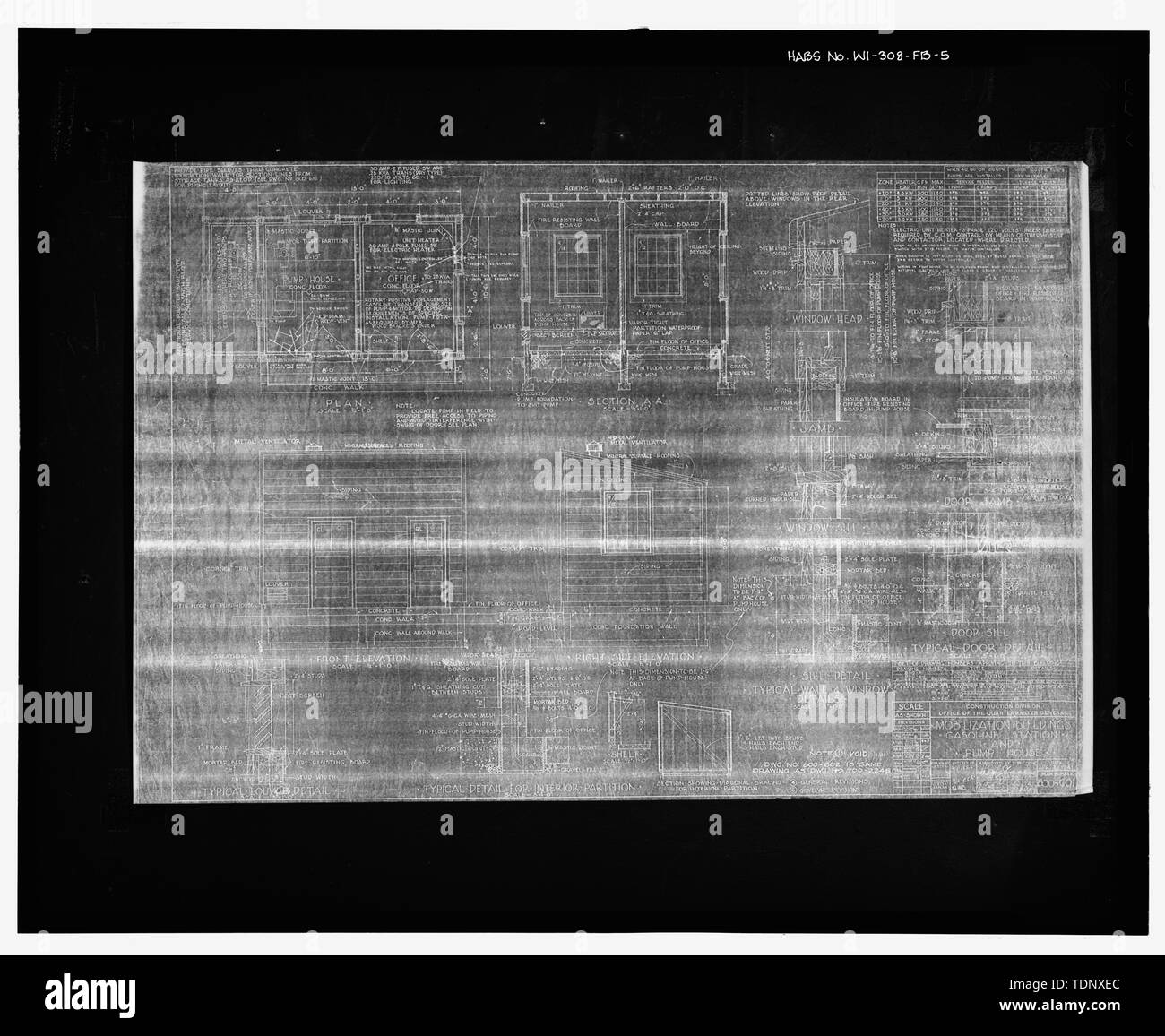 Fotocopia del Dipartimento di guerra disegno (originale si trova a Fort McCoy, Wisconsin), la stazione di benzina e il locale pompe, PLAN numero 800-601 - Fort McCoy, Edificio n. T-1467, 1300' Oriente di intersezione del Sud Nona Avenue con il Sud J Street, Sparta, Contea di Monroe, WI Foto Stock