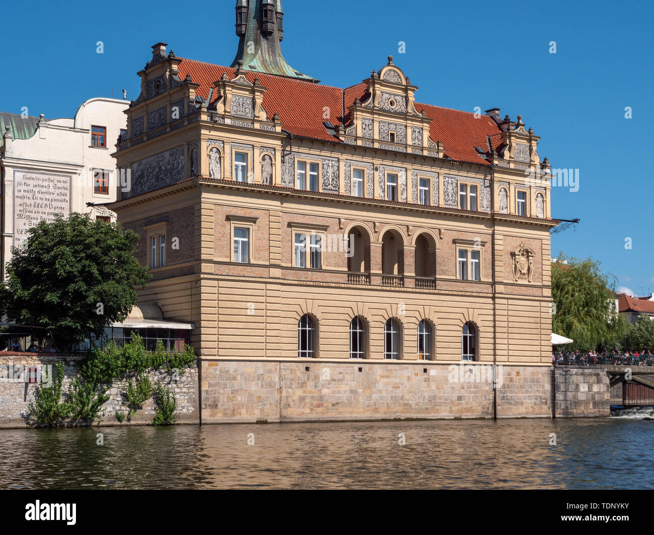 Praga, Repubblica Ceca - 8 Giugno 2019: Museo Bedrich Smetana, dedicato al celebre compositore, anticamente la città vecchia stazione di acqua a Praga, Boemia, Repubblica Ceca Foto Stock