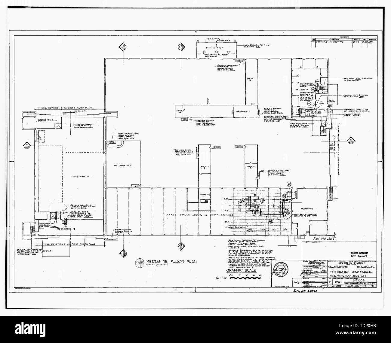 Fotocopia del disegno (questa fotografia è un 8 x 10 copia di un 8 x 10 negativa; 1984 disegno architettonico situato presso l'Edificio n. 458, NAS Pensacola, Florida) piano mezzanino per la moderna fabbricazione e riparazione SHOP, Edificio n. 604, il foglio 9 di 121. - Stati Uniti Naval Air Station, montaggio e riparazione Shop, East Avenue, Pensacola, Escambia County, FL Foto Stock