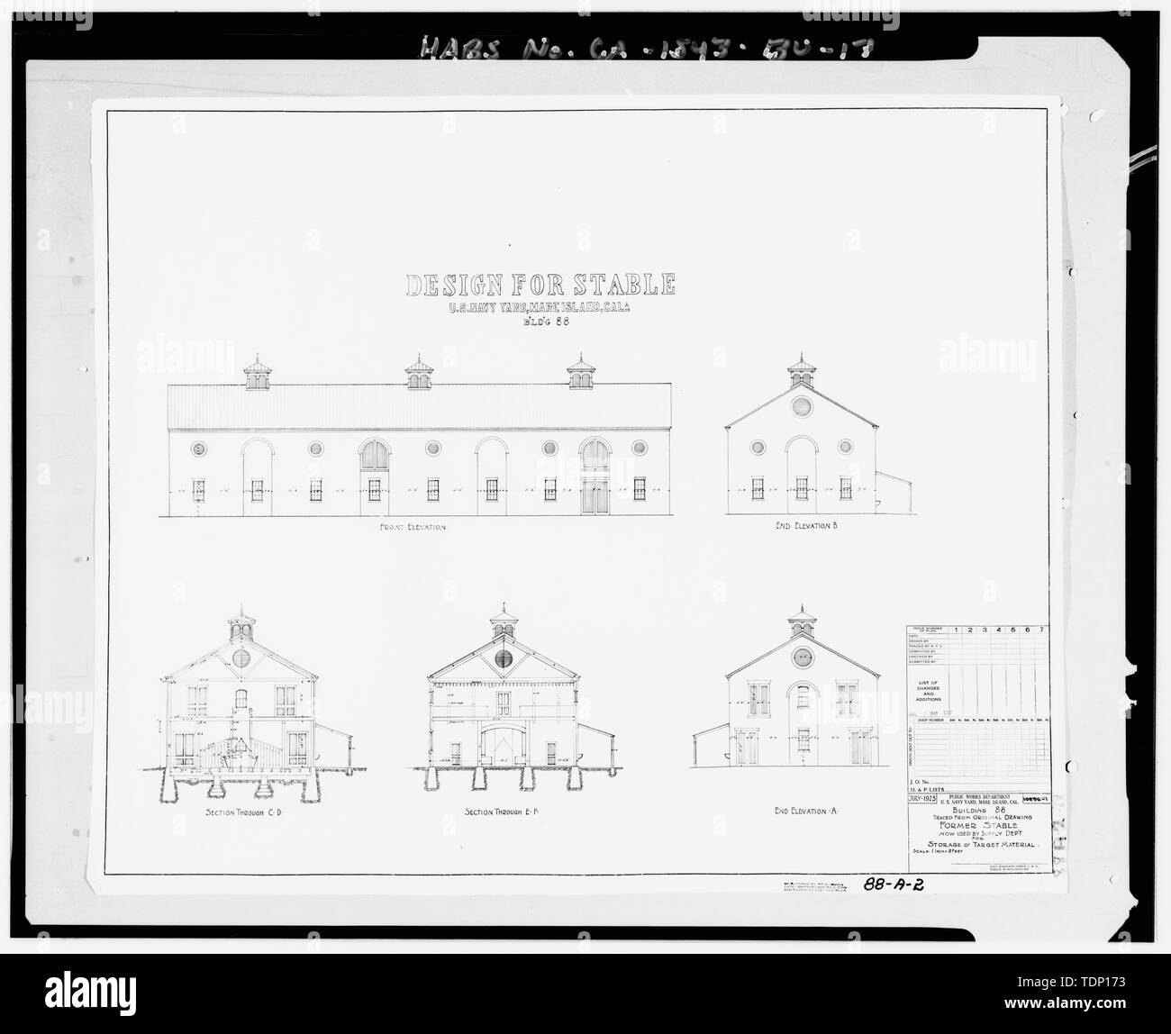 Fotocopia del disegno si trova presso archivi nazionali, San Bruno, California (Marina - 88-A-2). PW U.S. Navy Yard Mare isola edificio 88 tracciata dal disegno originale ex scuderie attualmente utilizzata da supply depot per lo storage e il materiale bersaglio; Luglio, 1923. - Mare isola Cantiere Navale, maneggio, Cedar Avenue, dal lato est di Cedar Avenue, a nord della quattordicesima Street, Vallejo, Solano County, CA Foto Stock