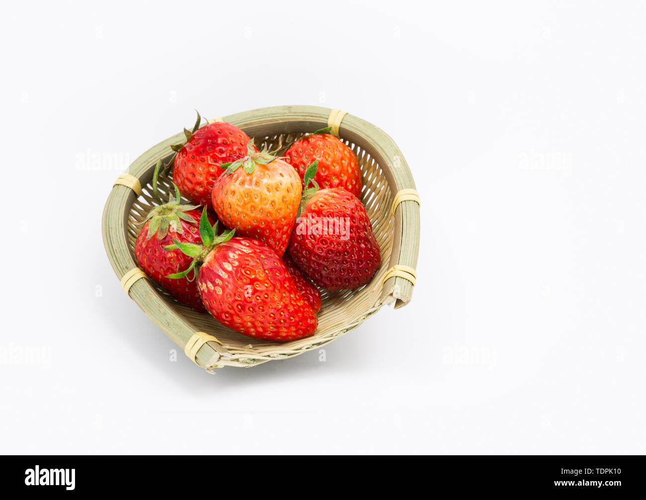 Fragole fresche in una paletta Foto Stock