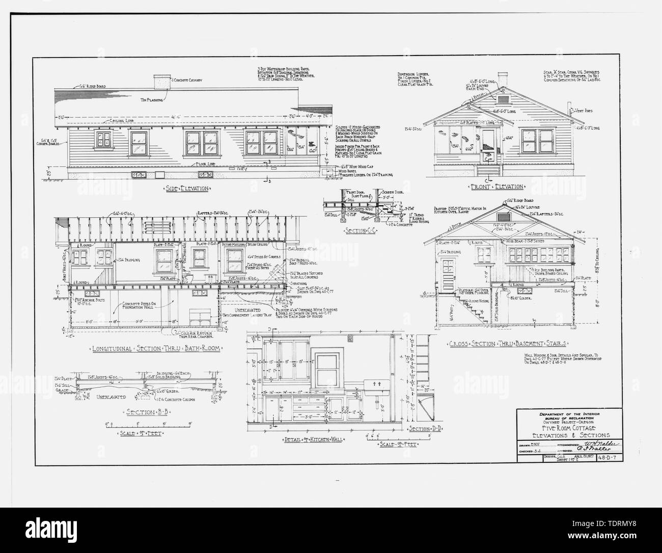 Copia fotografica della costruzione originale disegno datato 20 aprile 1927 (dal gruppo di record 115, Denver Ramo di archivi nazionali, Denver). Cinque Cottage camera; elevazioni e sezioni. - Owyhee Dam, attraverso Owyhee River, Nissa, Malheur County, o Foto Stock