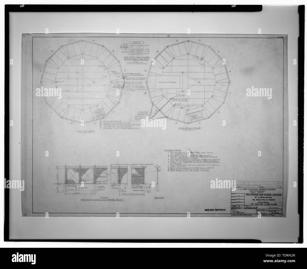 Copia fotografica della costruzione originale disegno, elettrici 1a e 2ND PIANI, foglio 10 di 11, disegno n. 35-03-05 SF 5-1677, U.S. Ingegnere esercito distretto, Detroit, il Corpo degli Ingegneri, 9 giugno 1959, sul file base Selfridge museo. - Selfridge Field, l'Edificio n. 1041, a ovest di E Street, a nord di D Street, Mount Clemens di Macomb County, MI Foto Stock