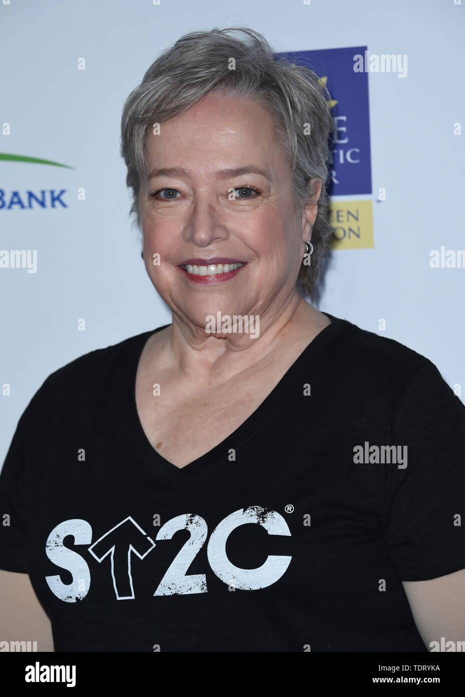 Settembre 10, 2016 - Los Angeles, California, Etats-Unis - Kathy Bates @ Stand fino al cancro 2016 terrà @ la Walt Disney Concert Hall. 9 settembre 2016 (credito Immagine: Â© Chris Delmas/ZUMA filo) Foto Stock