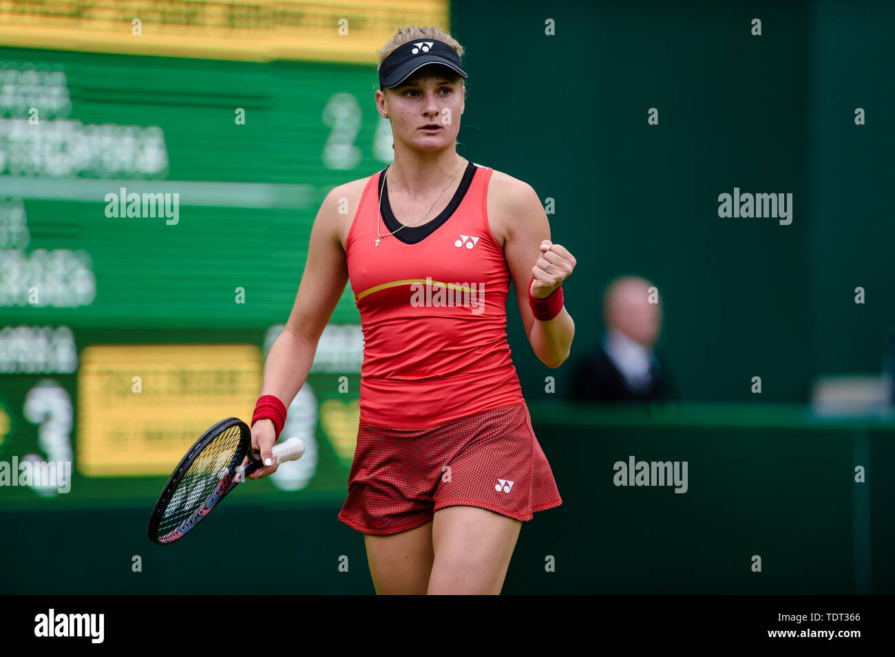 BIRMINGHAM, INGHILTERRA XVIII Giugno Dayana Yastremska (Ucraina) durante il suo turno di 32 corrispondono con Julia Goerges (Germania) durante la natura Valle classico torneo di tennis a Edgbaston Priory Club, Birmingham martedì 18 giugno 2019. (Credit: Andy Whitehead | MI News) Credito: MI News & Sport /Alamy Live News Foto Stock