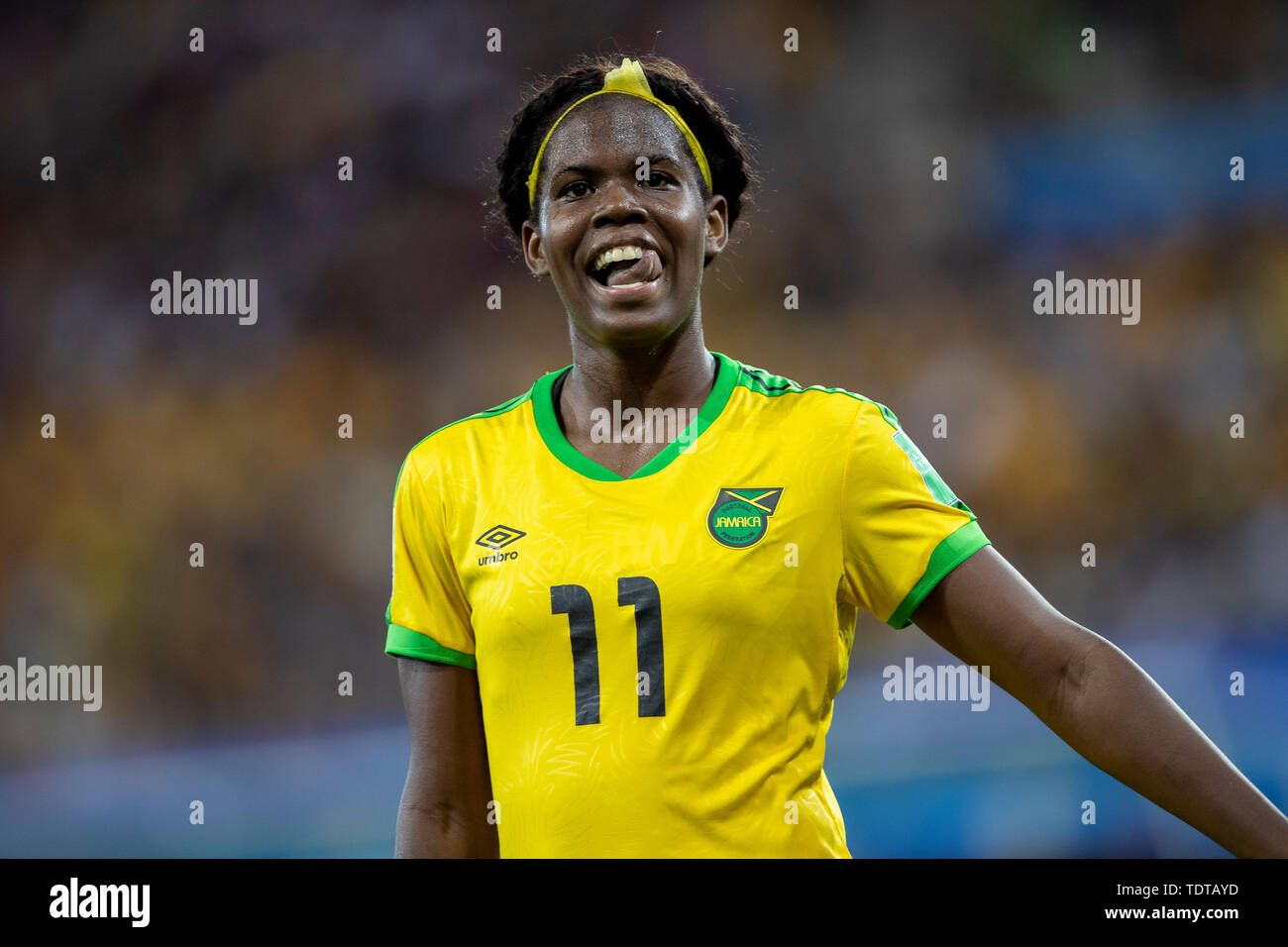 Grenoble, Frankreich. Il 18 giugno, 2019. Francia, Grenoble, Stade des Alpes, 18.06.2019, calcio - FIFA Coppa del mondo femminile - Giamaica - Australia Immagine: vl Khadija Shaw (Giamaica, # 11) | utilizzo del credito in tutto il mondo: dpa/Alamy Live News Foto Stock