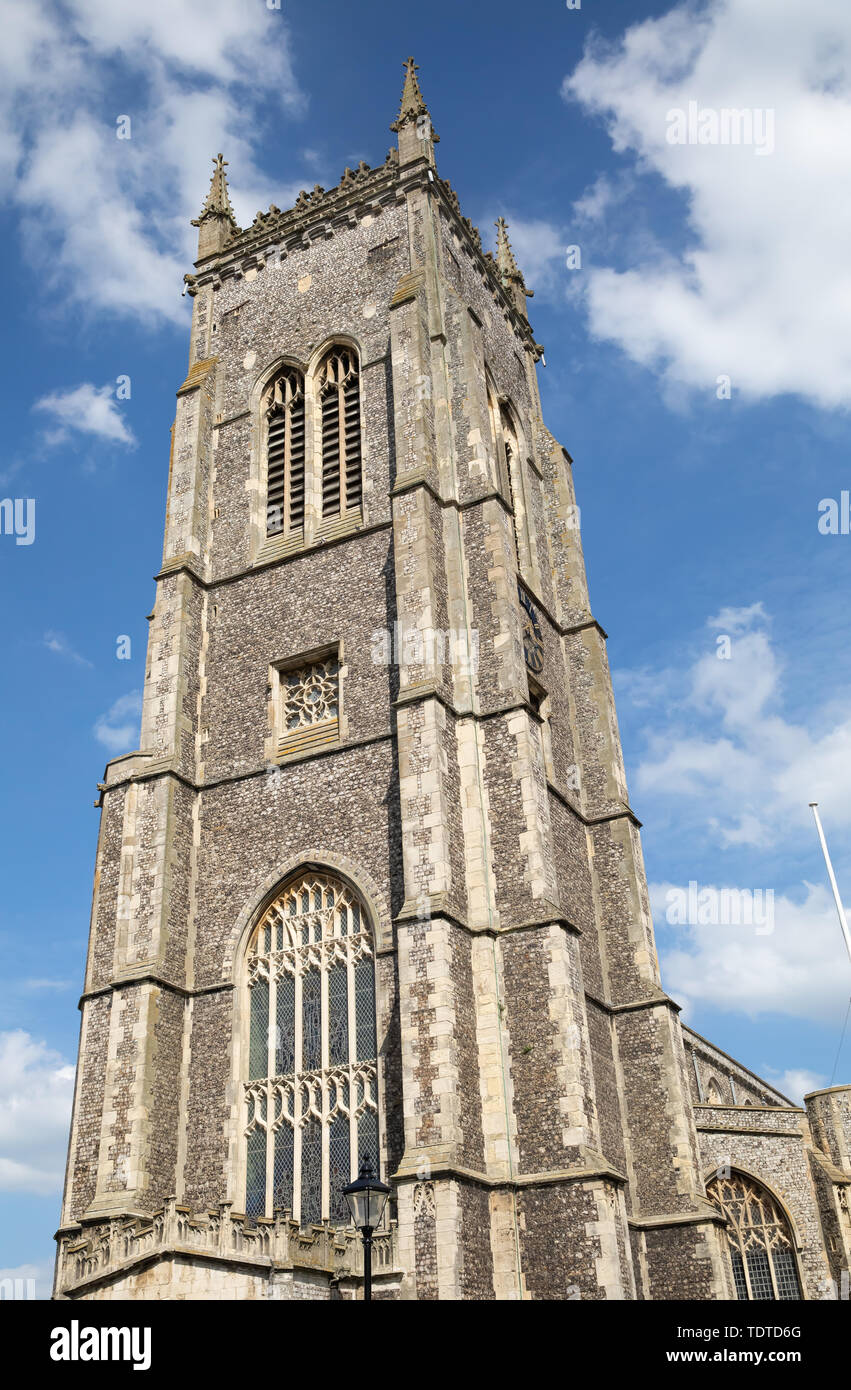Sunshine su Cromer chiesa parrocchiale di San Pietro e San Paolo a Cromer, Norfolk in giugno Foto Stock