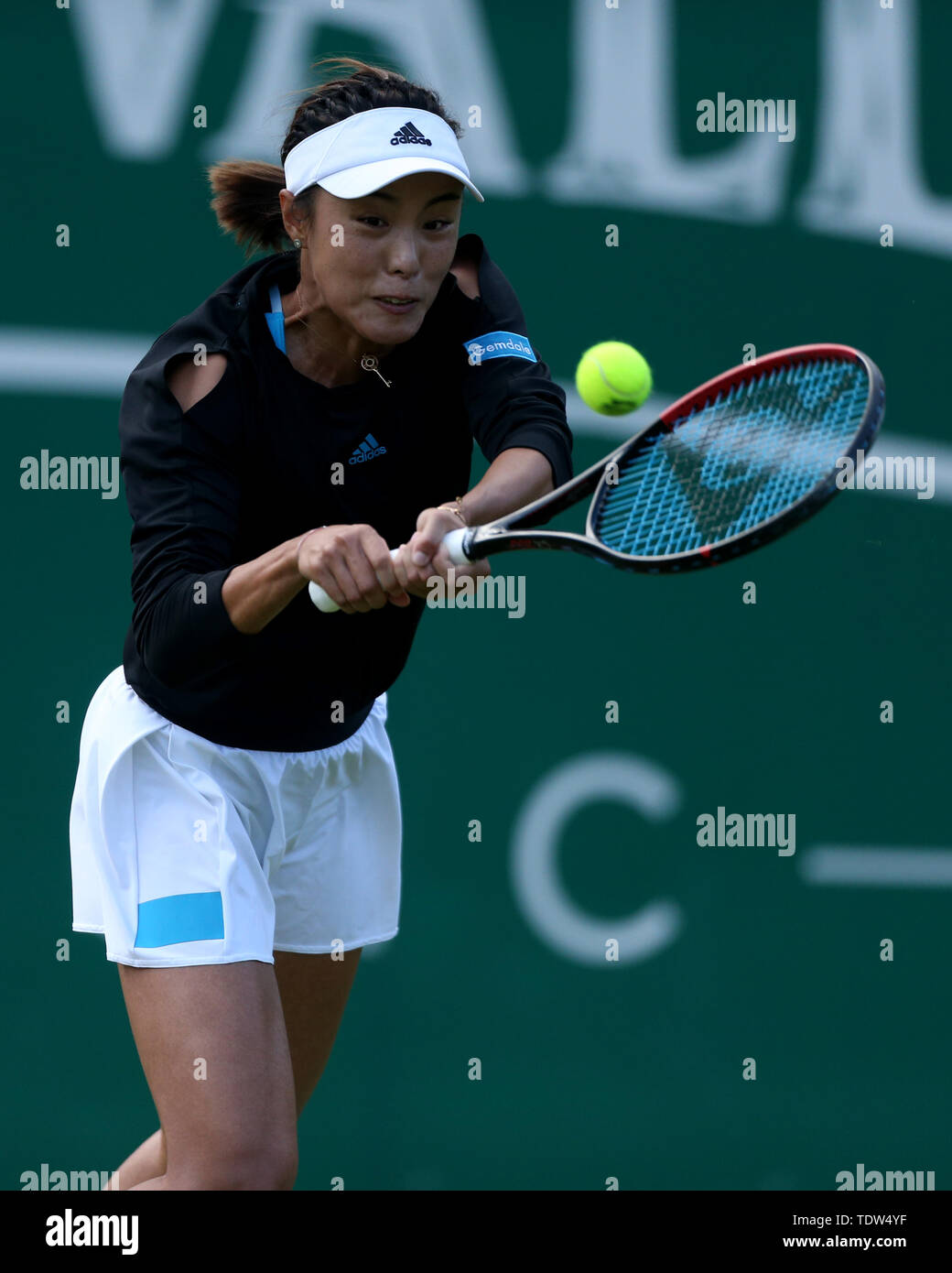 Qiang Wang durante il giorno sei della natura Valle Classic a Edgbaston Priory club di Birmingham. Foto Stock