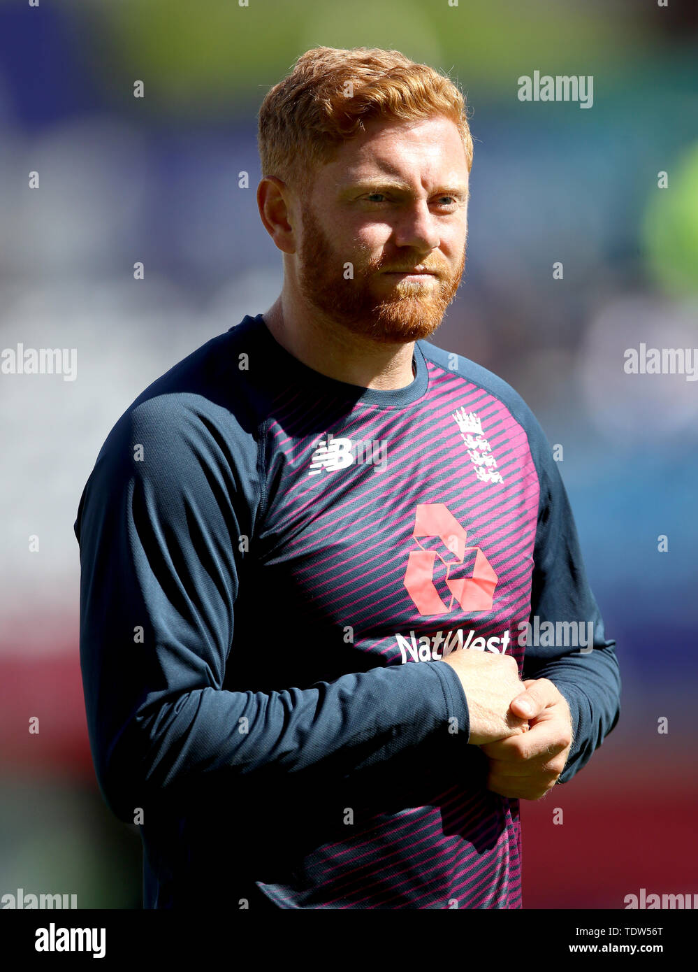 L'Inghilterra del Jonny Bairstow in fase di riscaldamento prima della ICC Cricket World Cup group stage corrispondono a Headingley, Leeds. Foto Stock