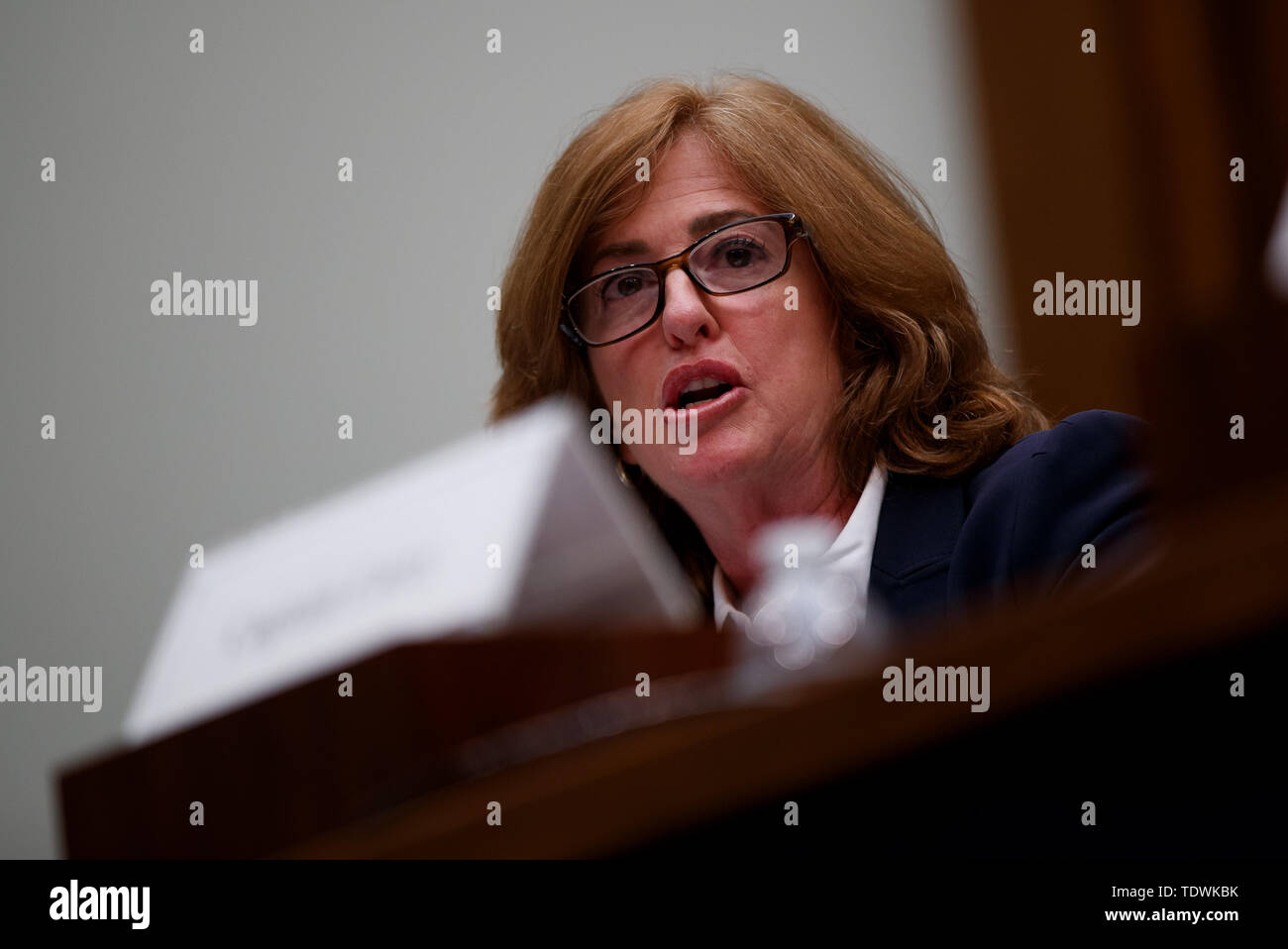 Washington, Stati Uniti d'America. 19 giugno 2019. Sharon Pinkerton delle compagnie aeree per l'America testimonia durante l' audizione del 'Status del Boeing 737 MAX: Stakeholder prospettive" al Campidoglio di Washington, DC, Stati Uniti, il 19 giugno 2019. Credito: Ting Shen/Xinhua/Alamy Live News Foto Stock