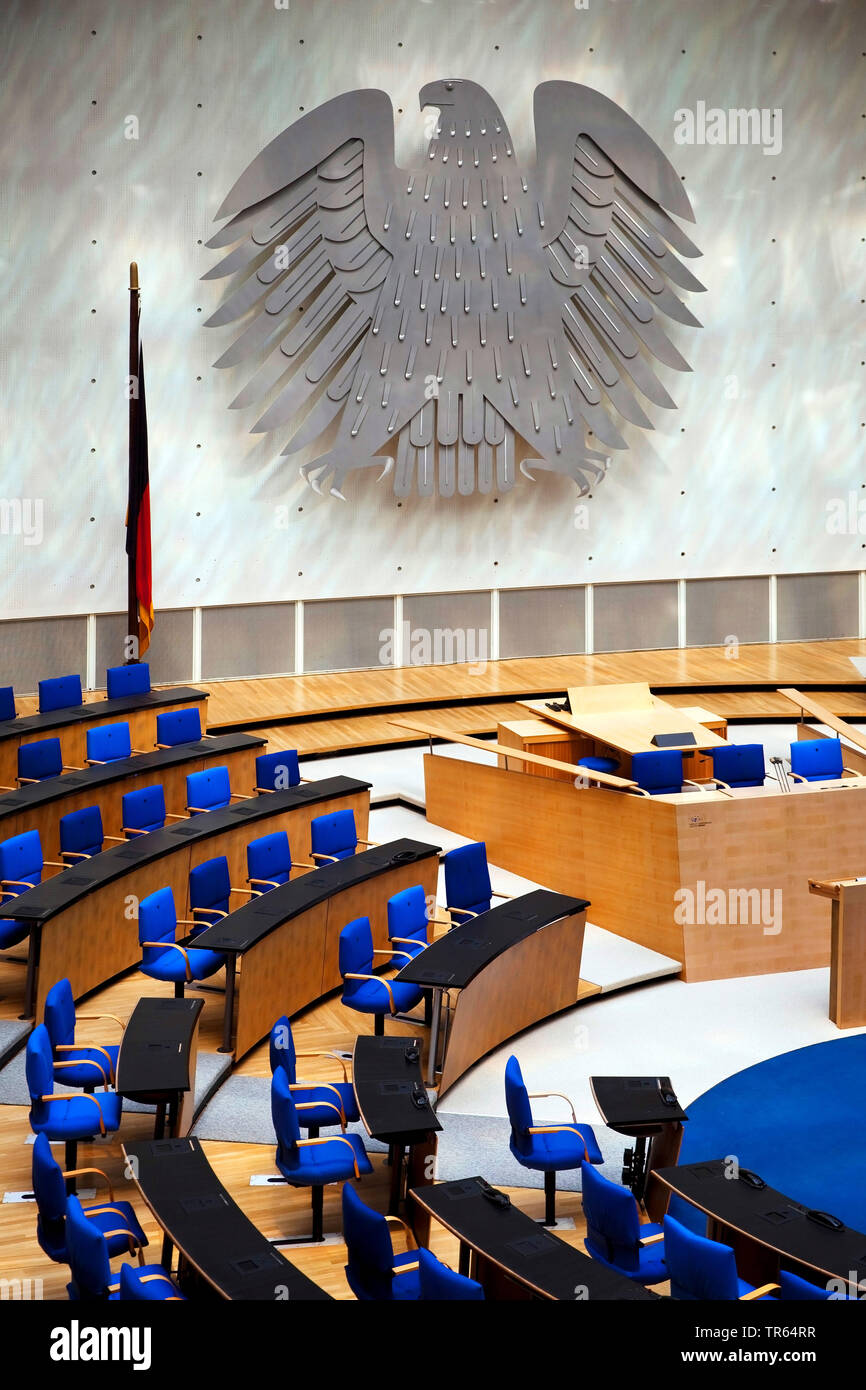 Aquila federale tre in plenar hall del Bundestag, il logo del Bundestag tedesco, in Germania, in Renania settentrionale-Vestfalia, Bonn Foto Stock