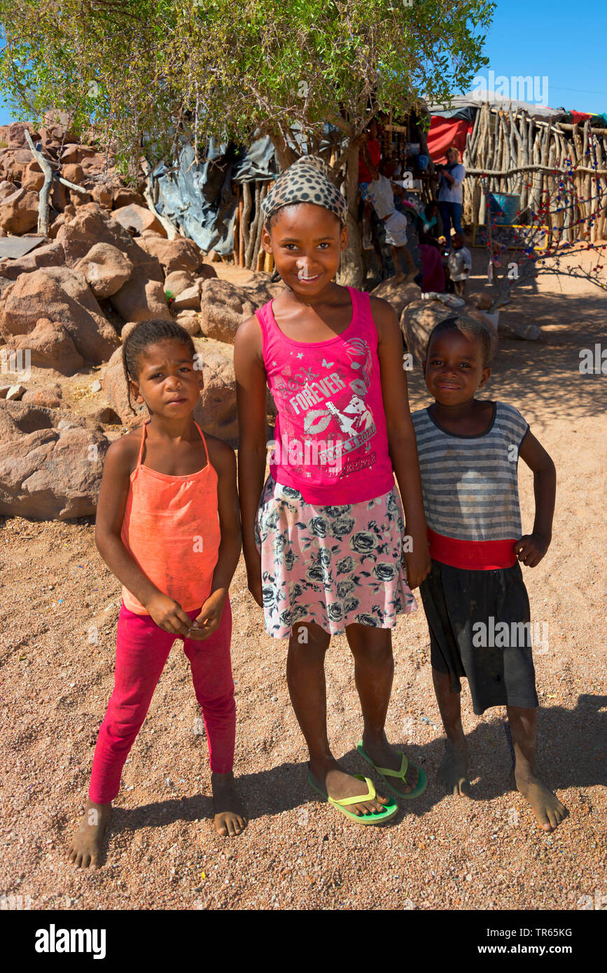 I bambini in Namibia, Namibia, Damaraland Foto Stock