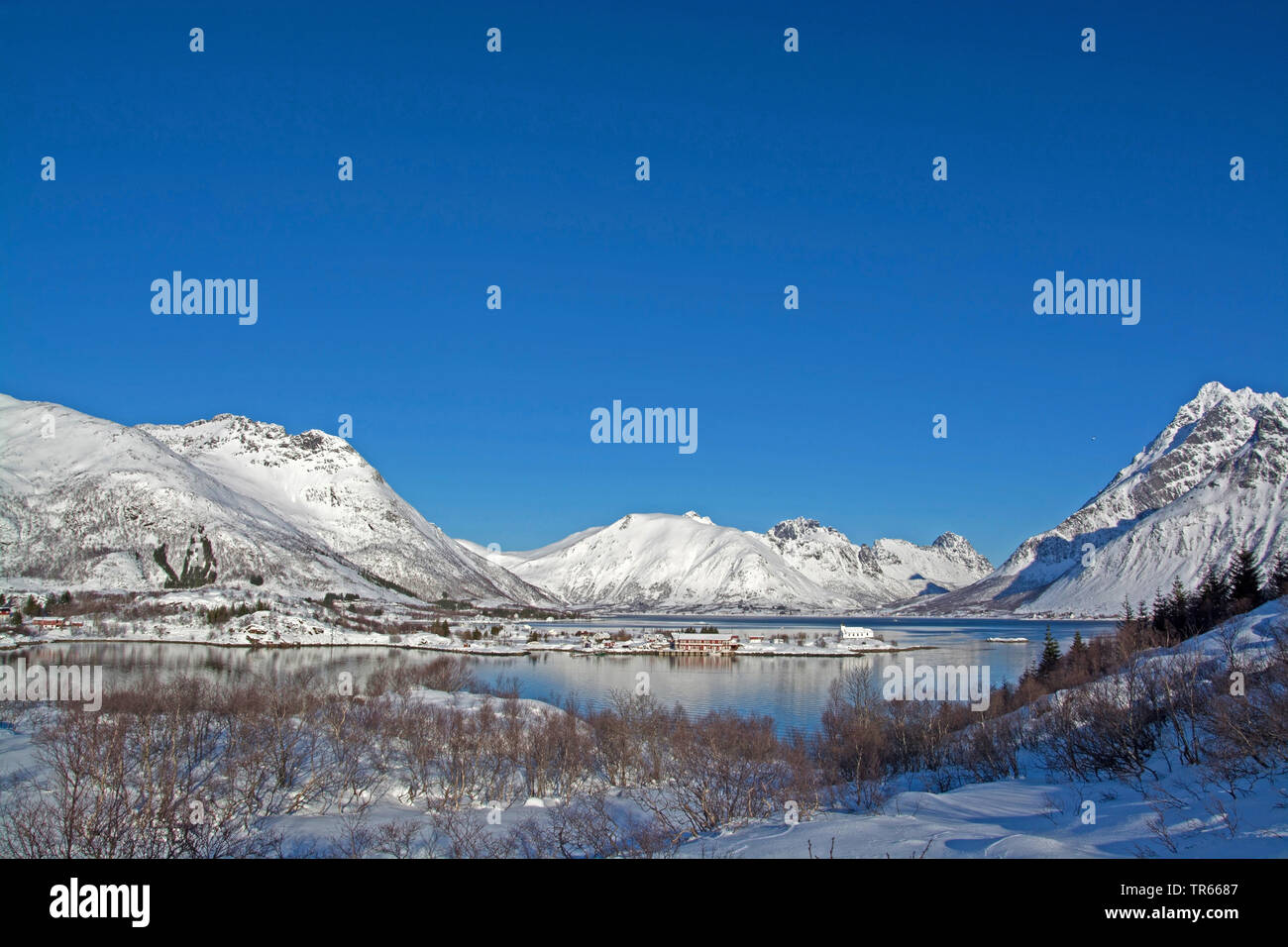 Chiesa Sildpollnes sulle Lofoten in inverno, Norvegia, Isole Lofoten, Laupstad Foto Stock