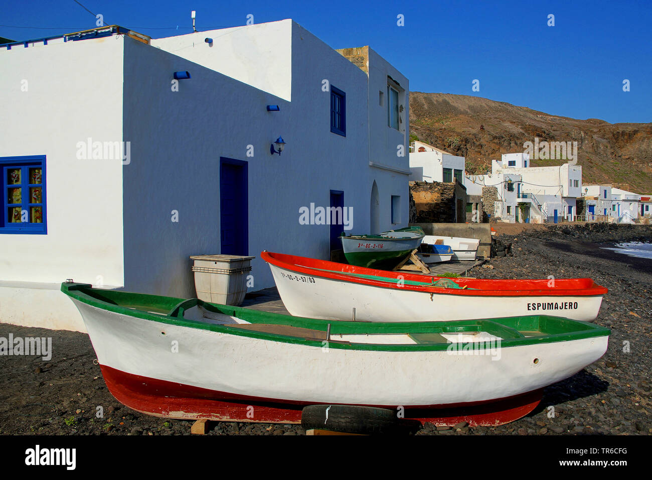 Barche sulla spiaggia, Isole Canarie Fuerteventura, Pozo Negro Foto Stock
