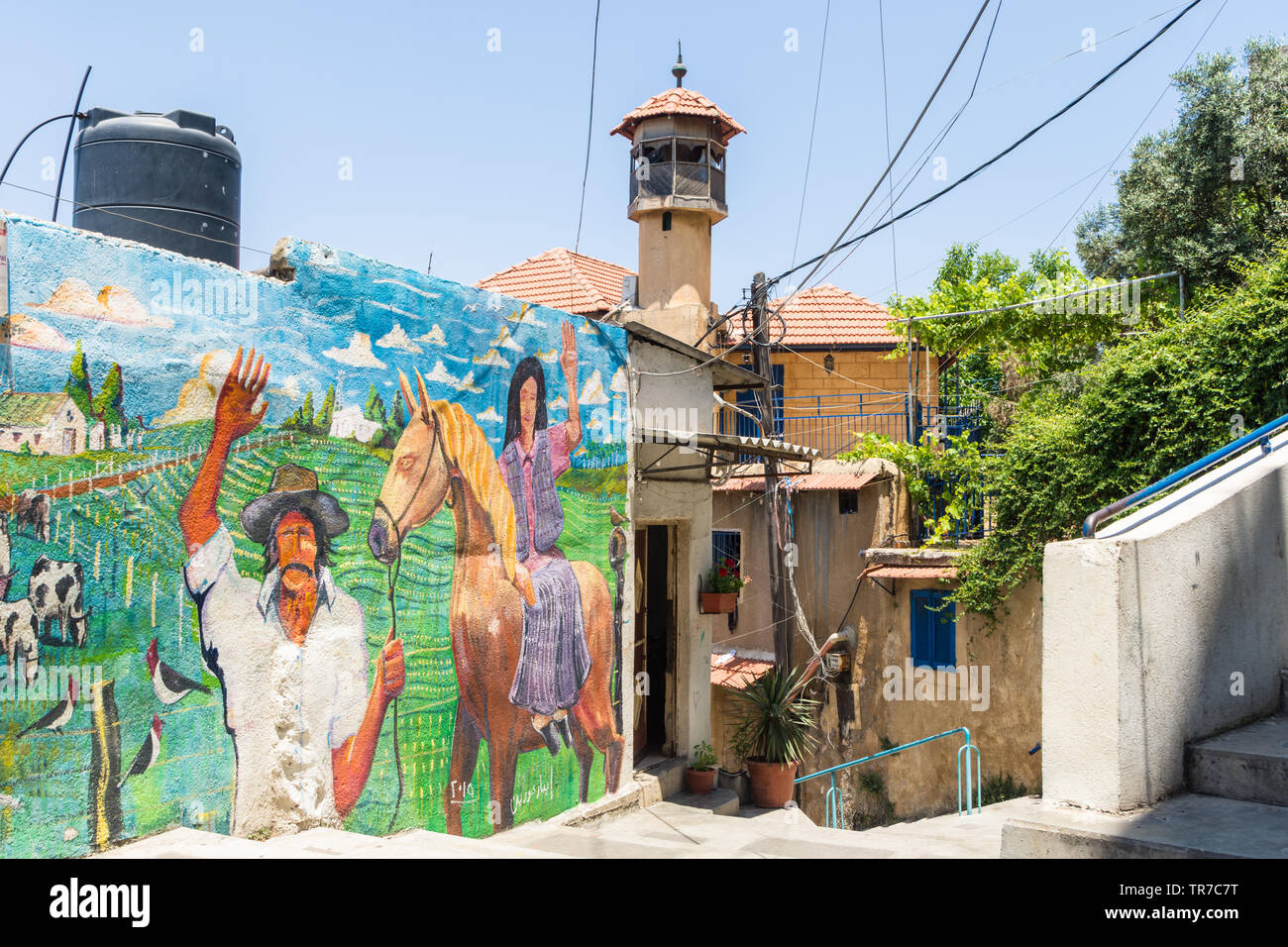 Arte di strada in un quartiere della città vecchia, a Tripoli in Libano Foto Stock