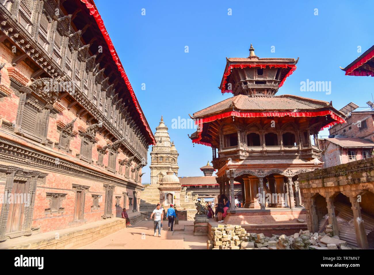 Tradizionale architettura nepalese di edifici in Bhaktapur Durbur Square Foto Stock