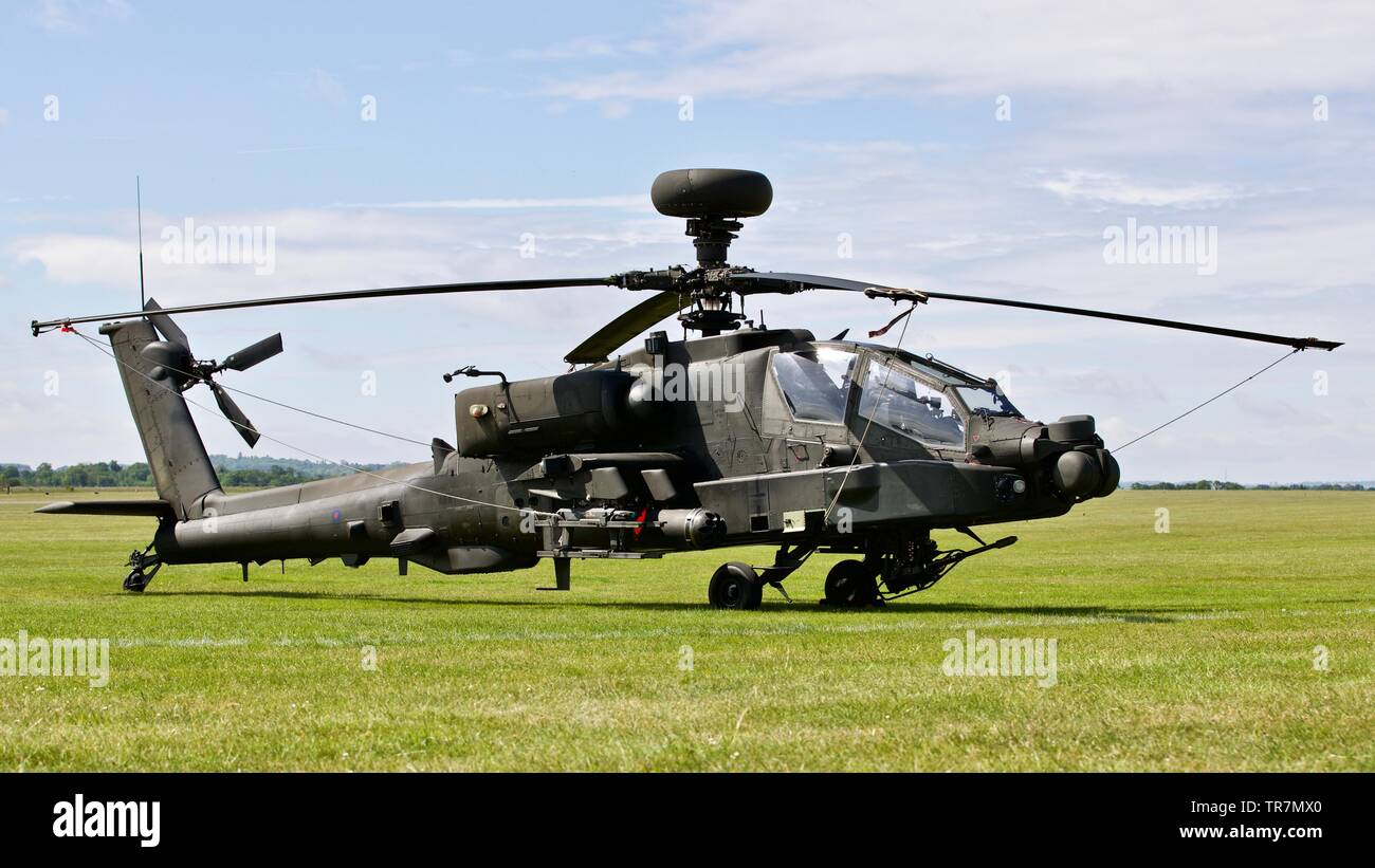 AgusteWestland Apache AH Mk1 sul flightline al 2019 Duxford Air Festival Foto Stock