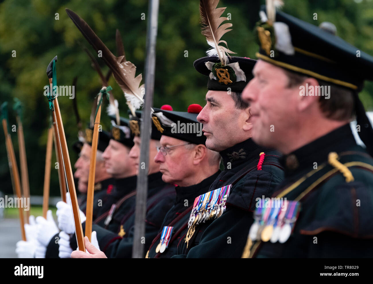 La Società Reale di arcieri è un cerimoniale di unità che serve come il sovrano di guardia del corpo in Scozia Foto Stock