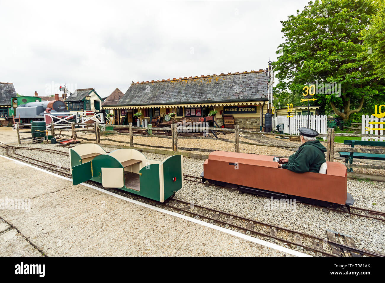 Peene Railway Museum a valle Elham Linea ferroviaria di trust con Peene stazione in Peene vicino a Folkstone Kent England Regno Unito Foto Stock