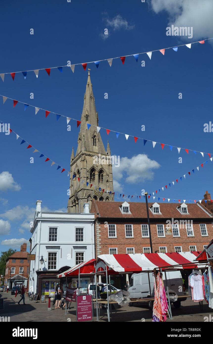 Il campanile della chiesa parrocchiale di Santa Maria Magdelene a Newark on Trent, Nottinghamshire, Inghilterra Foto Stock