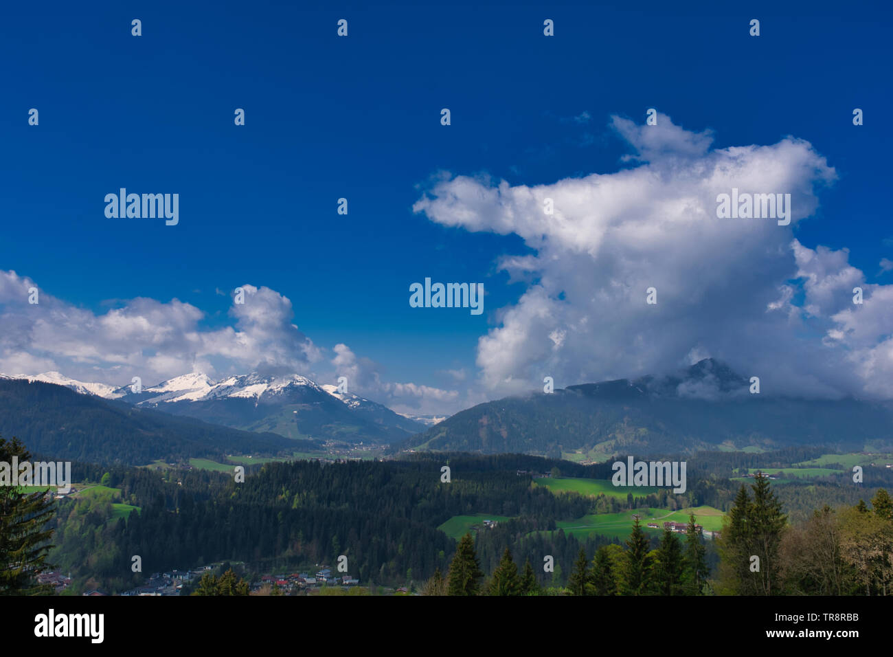 Bellissimo paesaggio di montagna in Alto Adige Alpi, Austria Foto Stock