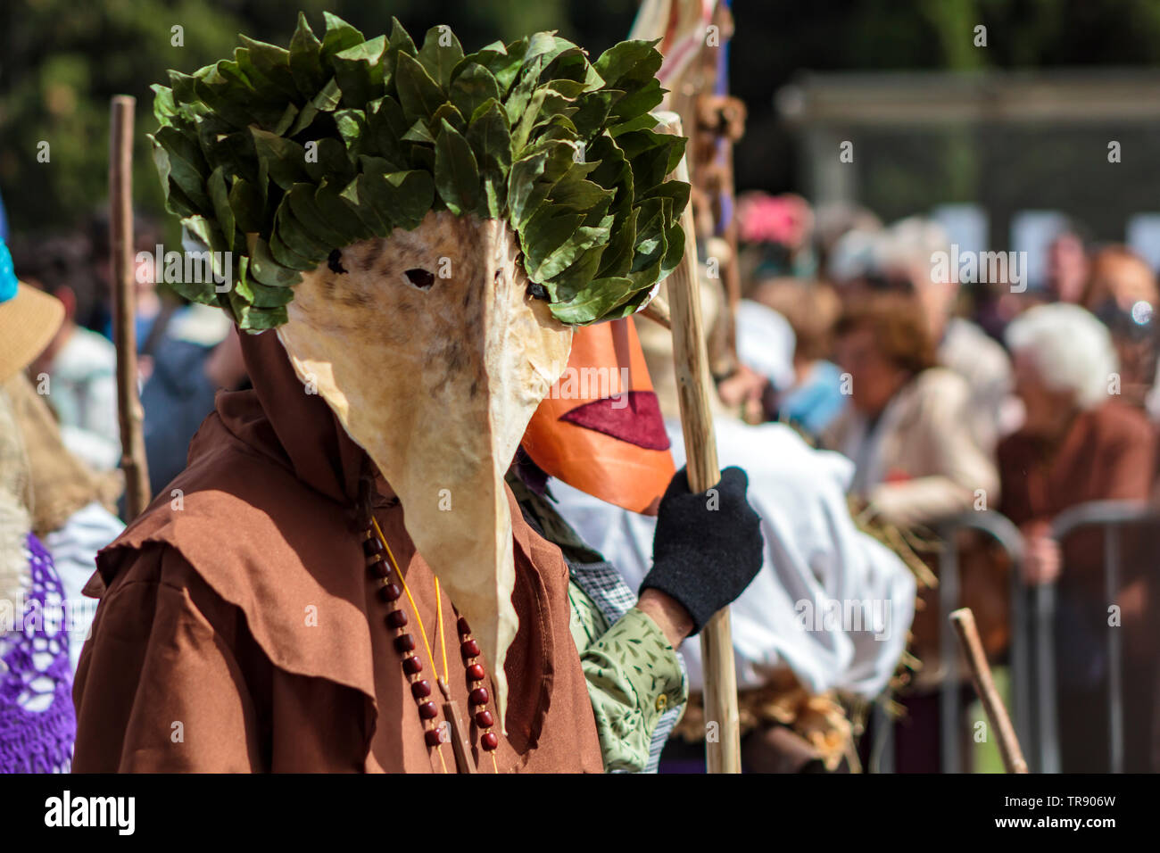 Lisbona, Portogallo: 18 Maggio 2019: Maschera iberica parata del Festival di Lisbona Foto Stock