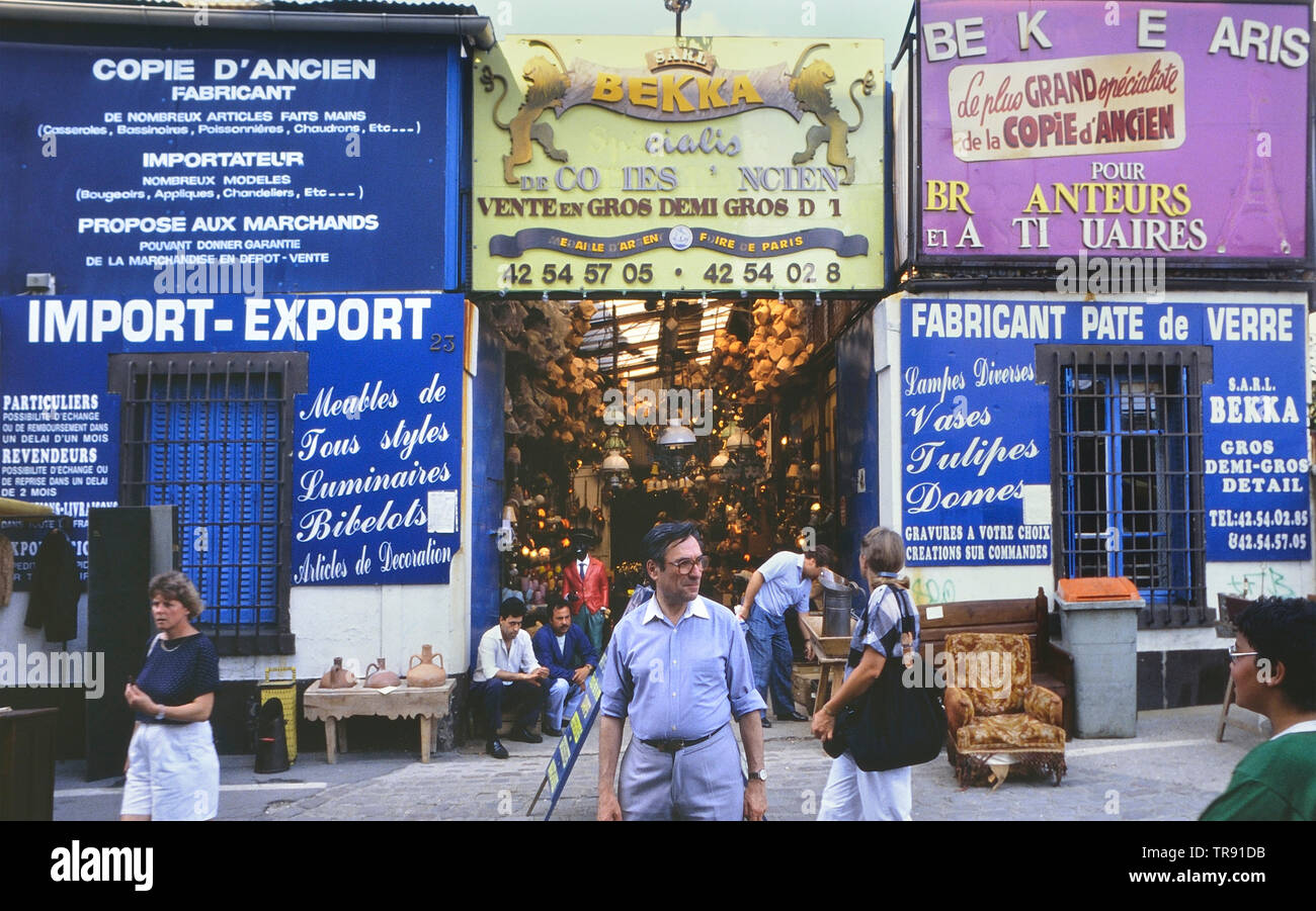 Mercato delle pulci a Porte de Clignancourt. Parigi. Francia, Europa Foto Stock