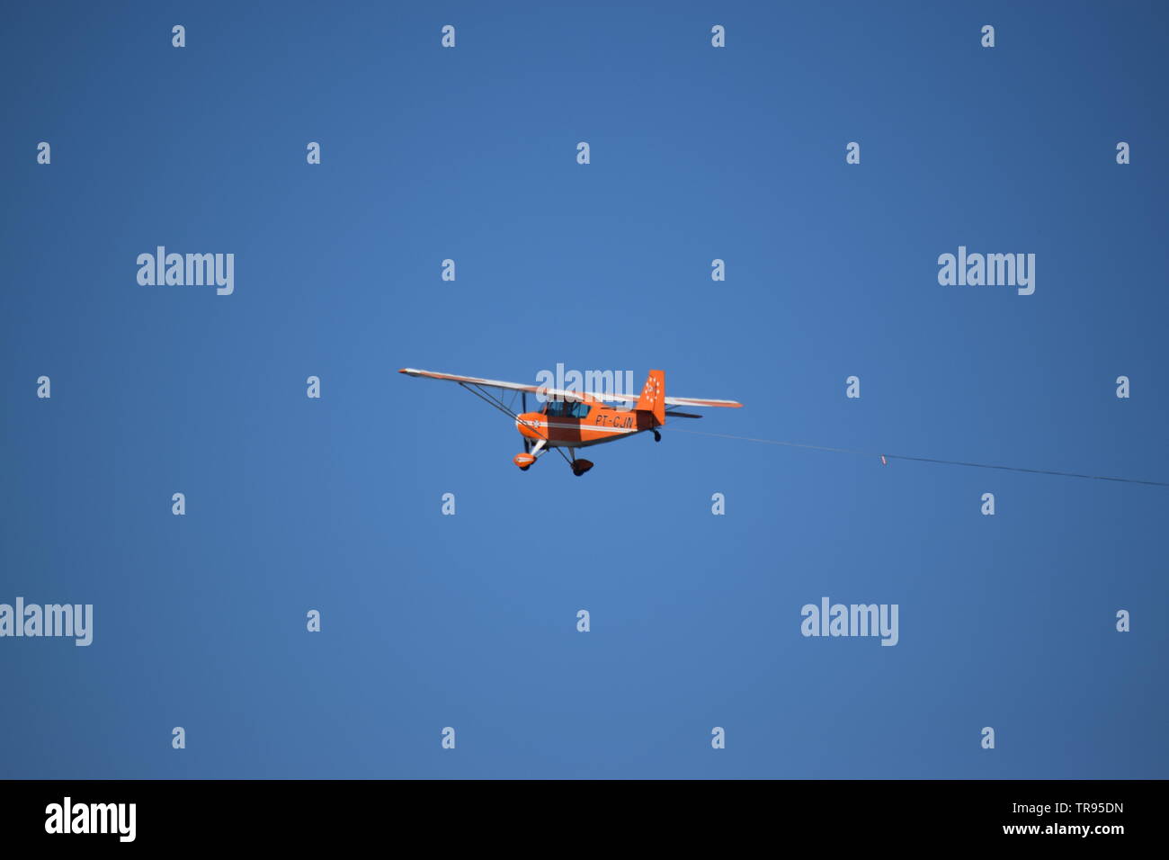 Piccolo aereo nel cielo Foto Stock
