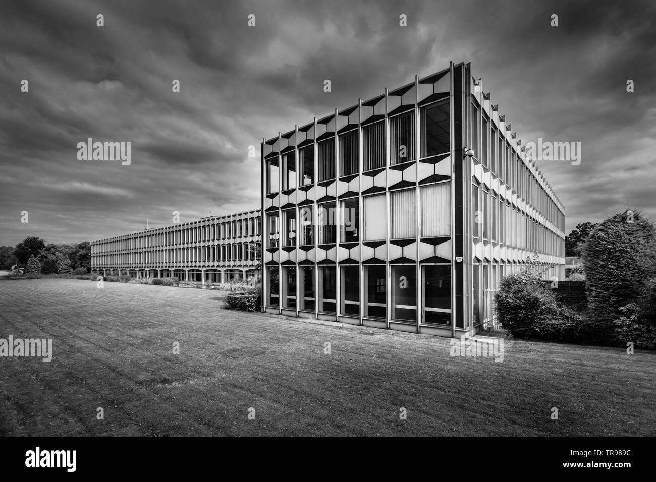 Ex Unilever e Birds Eye sede a Walton on Thames Foto Stock