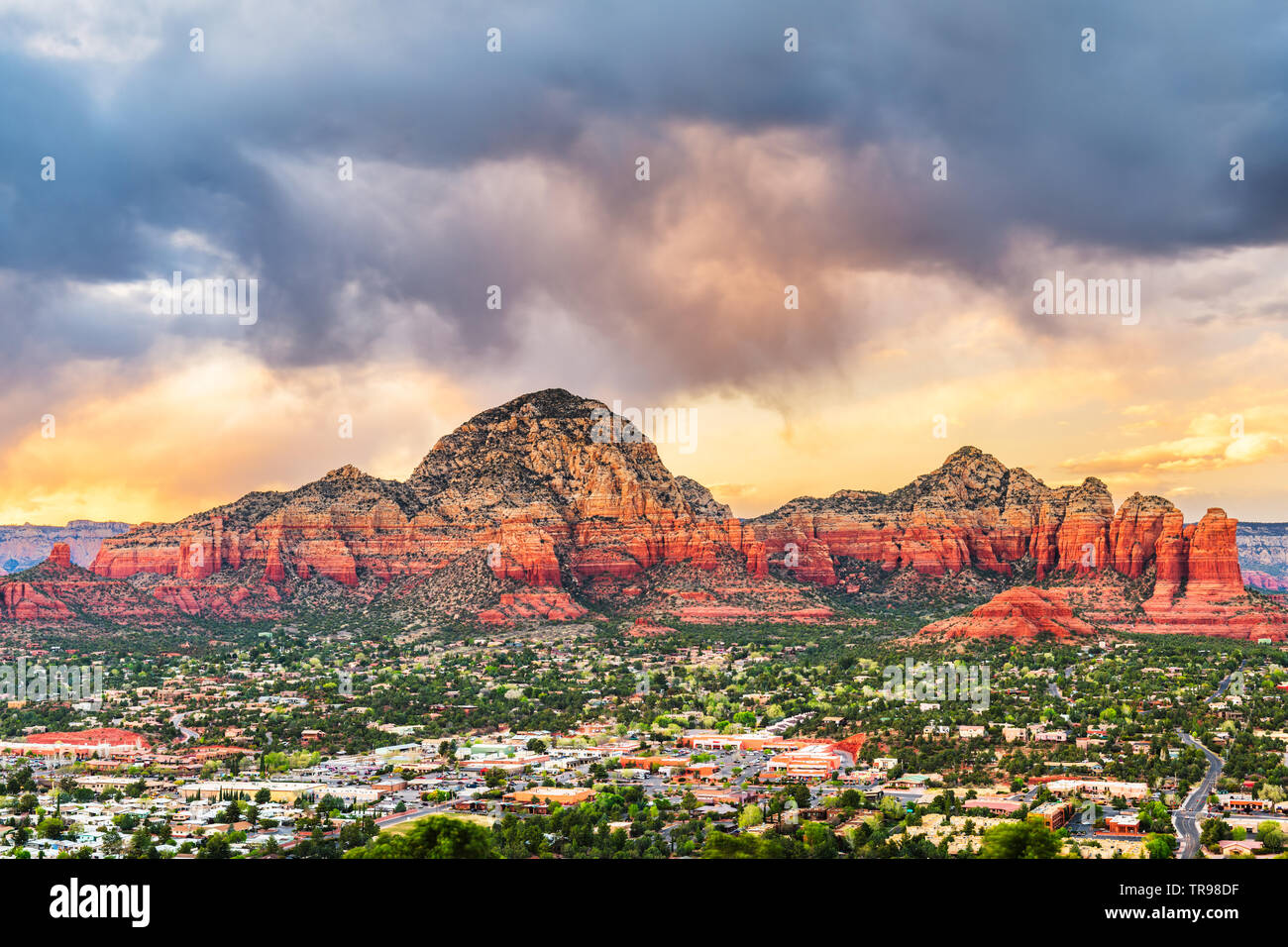 Sedona, in Arizona, Stati Uniti d'America skyline del centro. Foto Stock