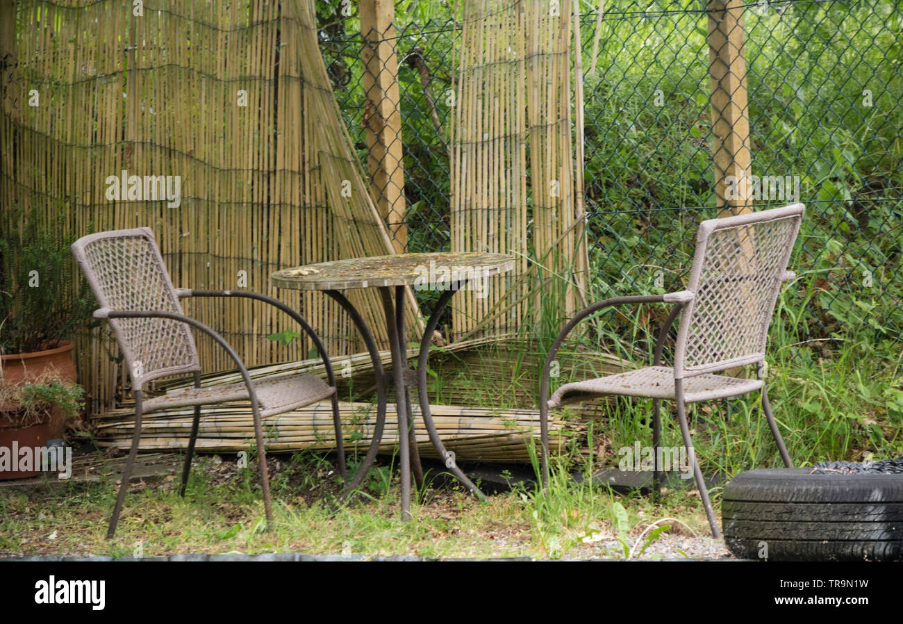 Scruffy mobili da giardino, England, Regno Unito Foto Stock