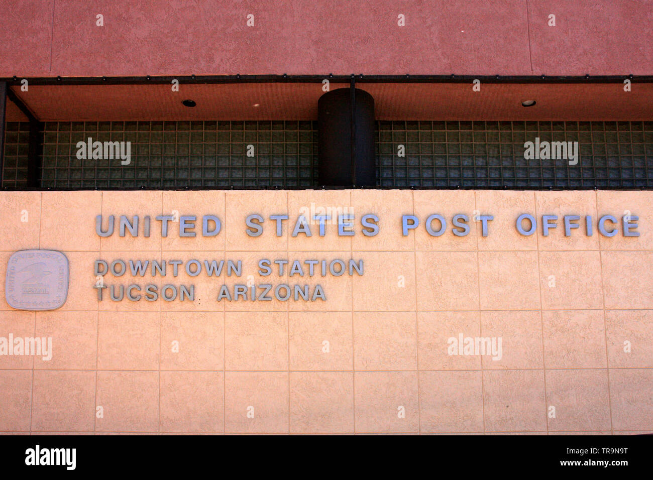 Segno di parete dell'ufficio postale stazione nel centro cittadino sulla 6th Street in Tucson AZ Foto Stock