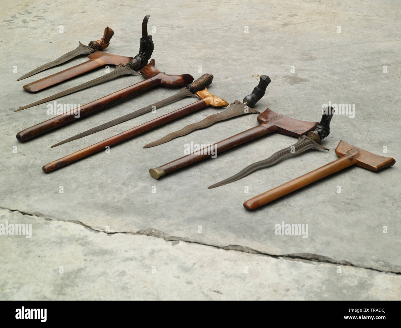 Grande collezione di lame Keris dalla Malaysia e Java, una storica arma usata nel Sud Est asiatico Foto Stock