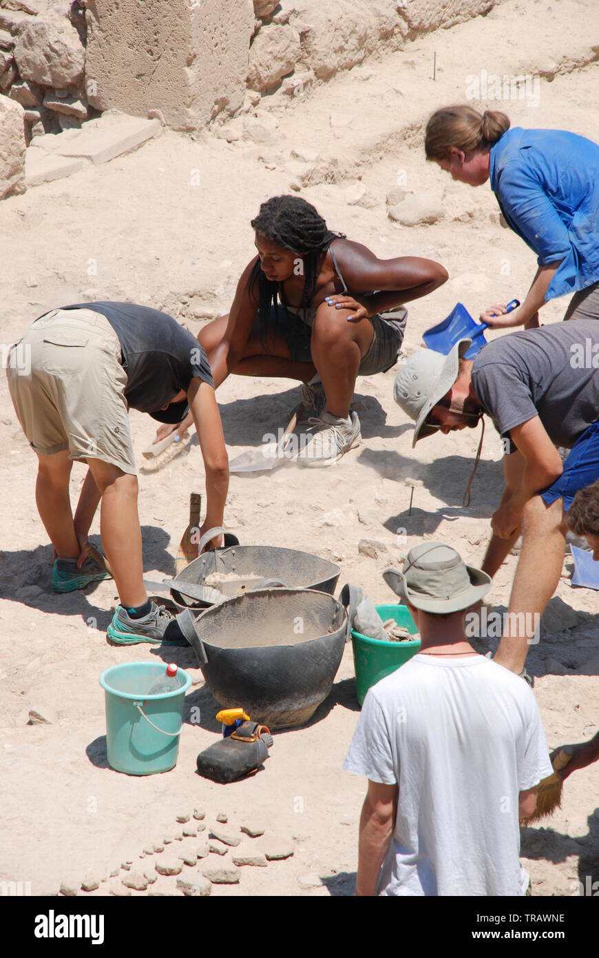 Atene, Grecia / Luglio 2018: lo scavo archeologico presso l'Antica Agorà di Atene per la scuola americana di studi classici Foto Stock