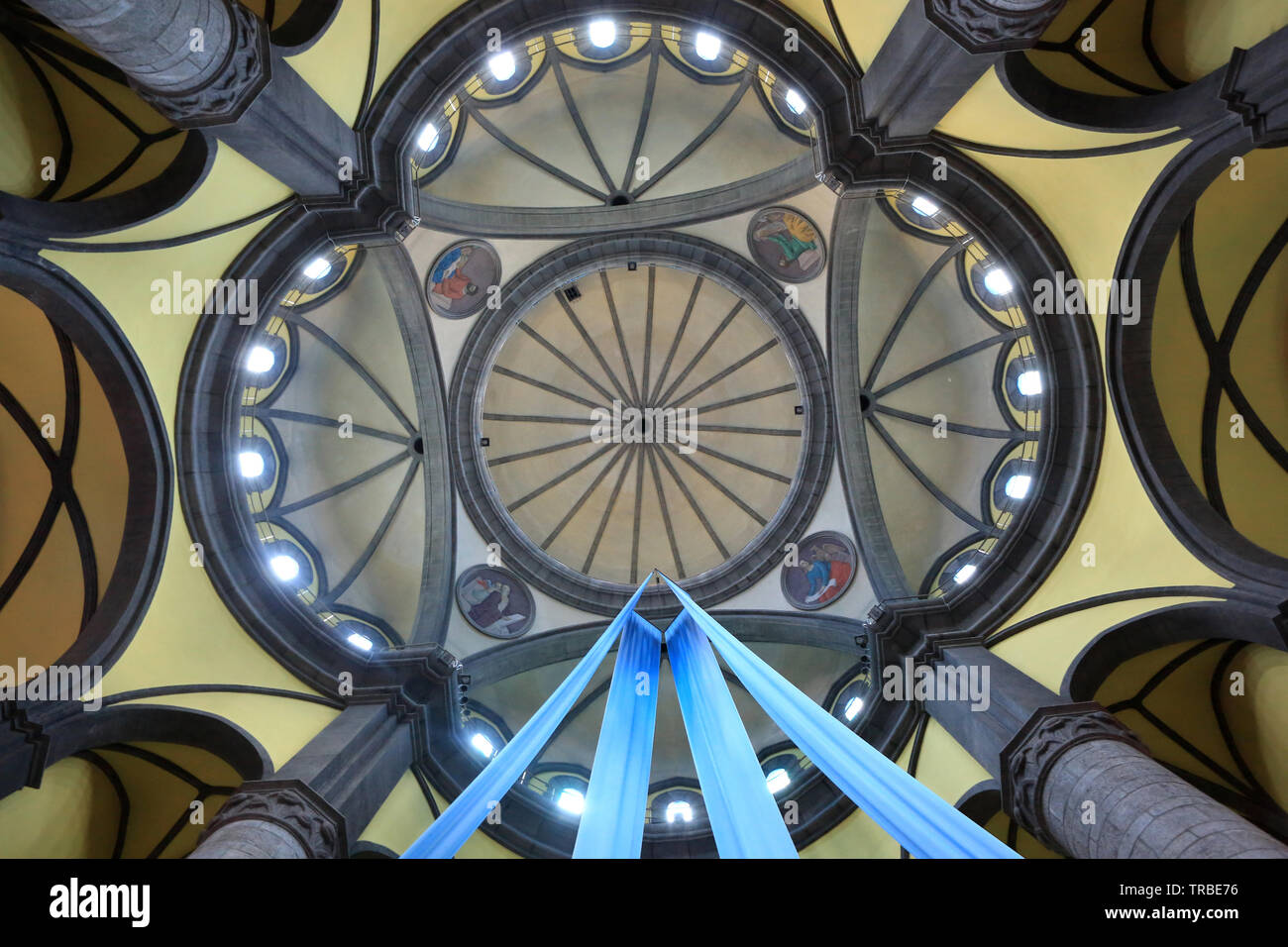 Coupole. Sanctuaire de Notre Dame du Sang. Re. Italie. Cupola. Santuario della Madonna del sangue. Re. L'Italia. Foto Stock